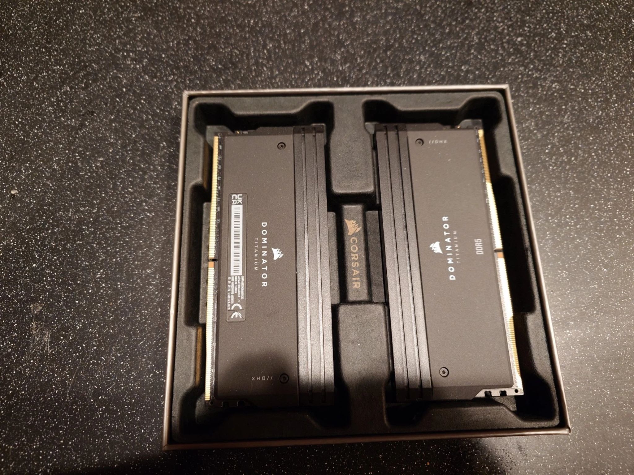 SELLING CORSAIR DOMINATOR TITANIUM 96GB (2 x 48GB) PC5-52800 (DDR5-6600) DIMM RGB Memory