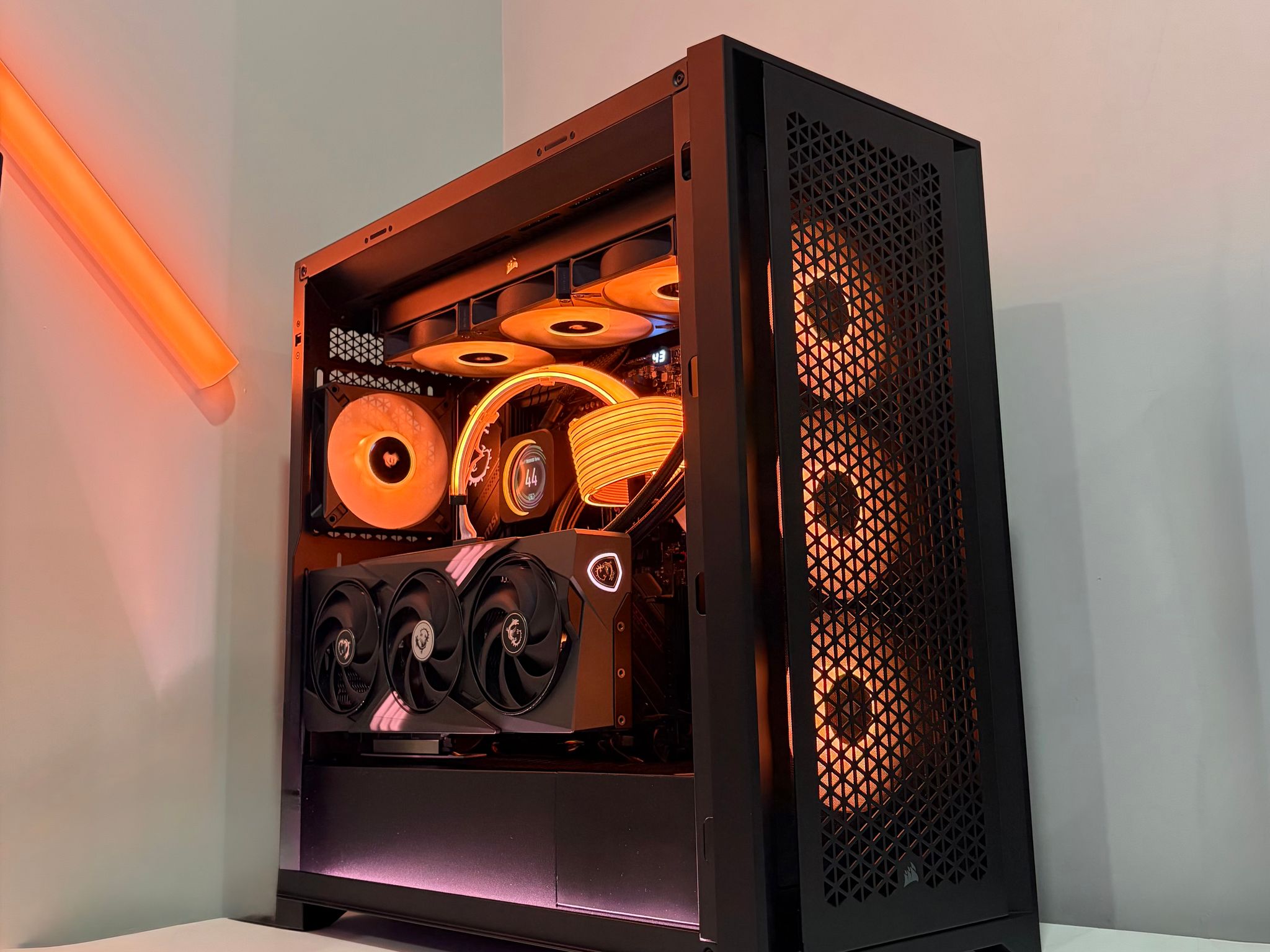RTX 5070 Ti | Ryzen 7 9800X3D | 32GB DDR5 RAM | 2TB SSD | Gaming PC