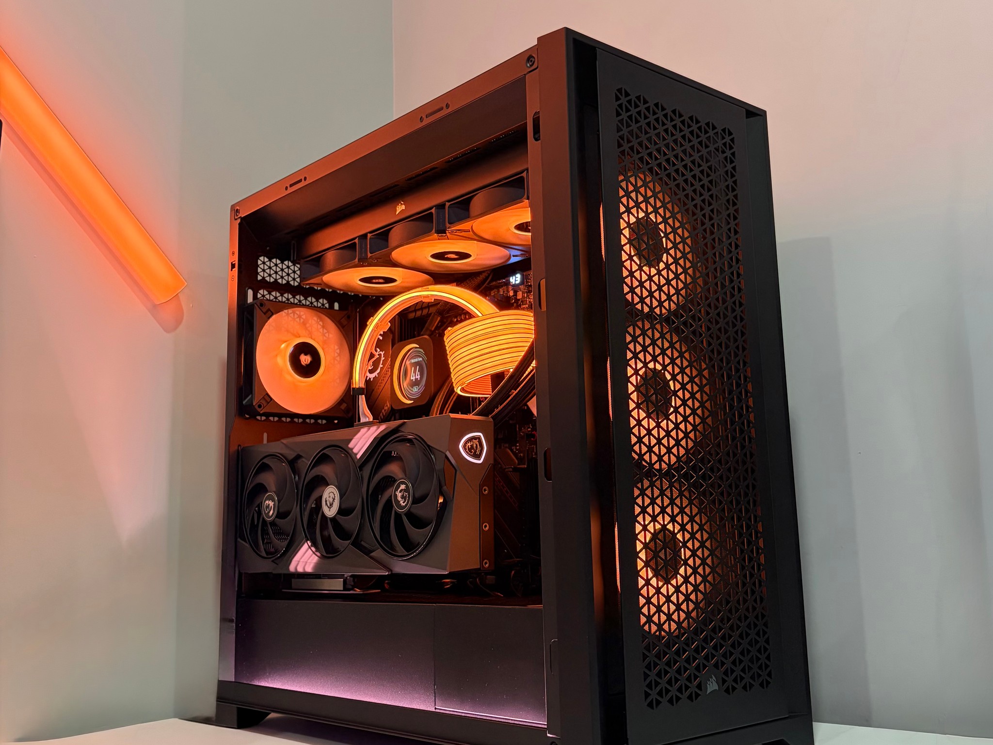 RTX 5070 Ti | Ryzen 7 9800X3D | 32GB DDR5 RAM | 2TB SSD | Gaming PC