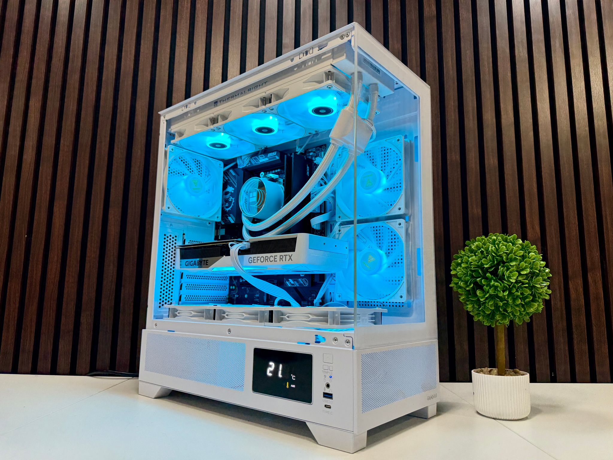 5070TI | Ryzen 7800X3D | 32GB DDR5 | 2TB M.2 | 850 W Gold PSU | ARGB Fans | Windows 11