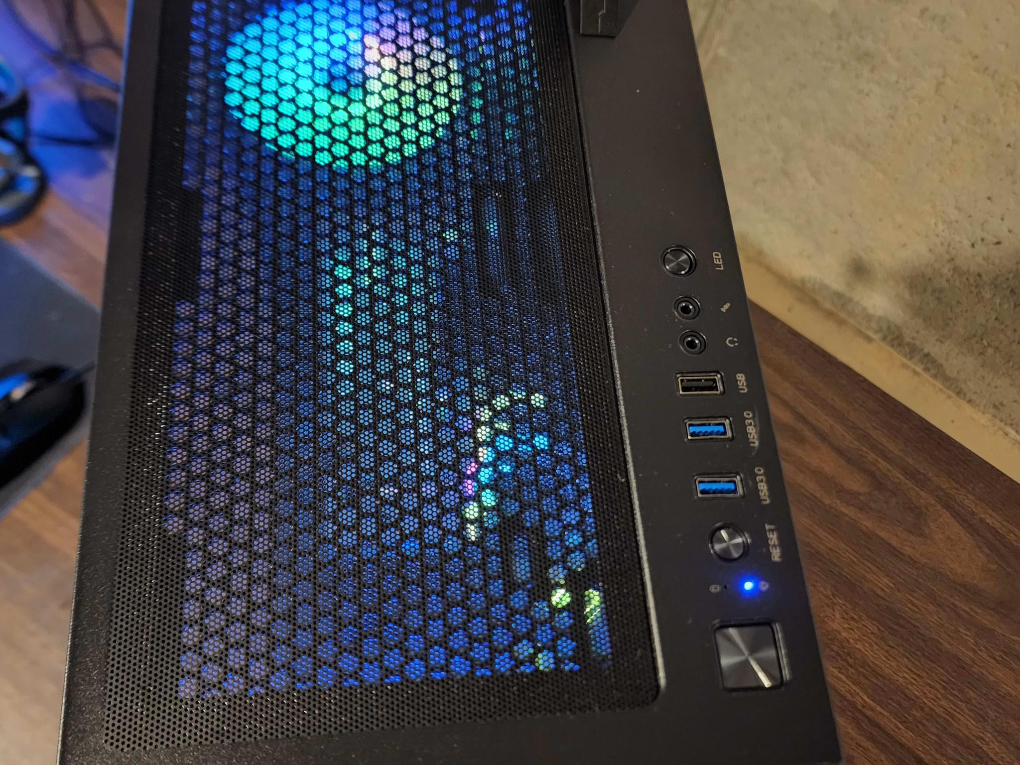 RTX 3050 / Ryzen 5 5600 - Custom Gaming Computer