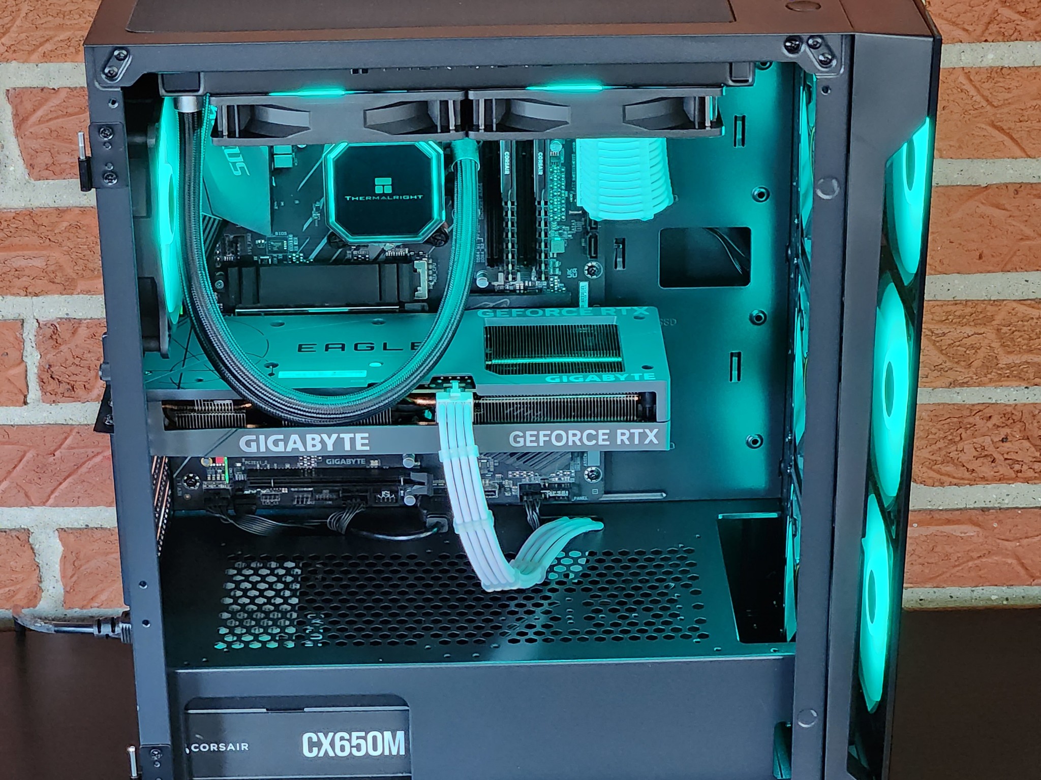 RTX 4060 Ti // RYZEN 5 5600G // 240MM AIO // 16GB RAM // 1TB SSD