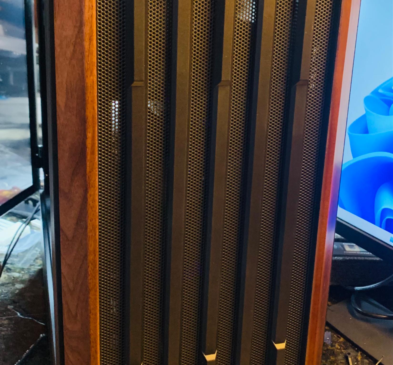 Black Out Oak Pro  RTX 4060 UPDATED