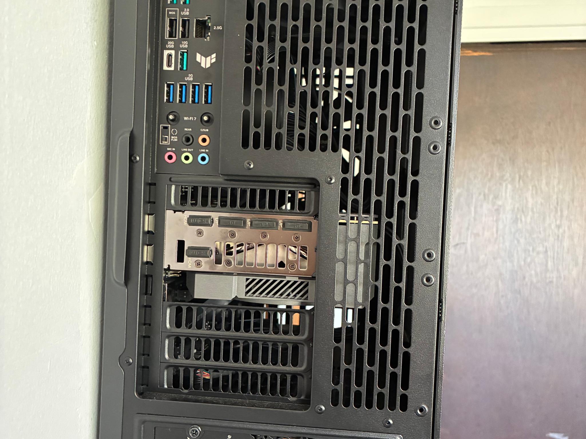 High-End Gaming/Workstation PC – Ryzen 9 7900X / RTX 5070 Ti – 64GB DDR5 – 4TB SSD – Like New
