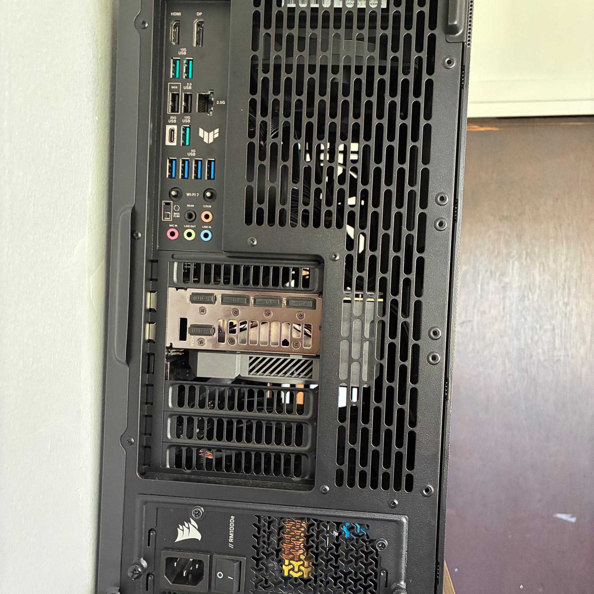 High-End Gaming/Workstation PC – Ryzen 9 7900X / RTX 5070 Ti – 64GB DDR5 – 4TB SSD – Like New