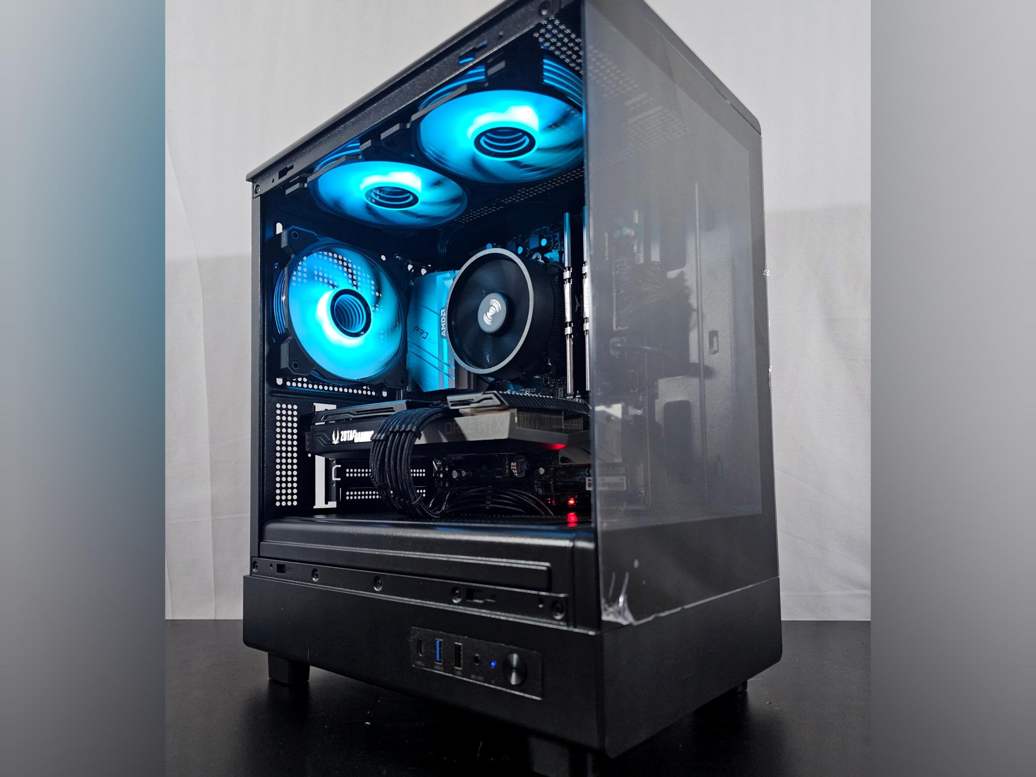 RTX 3070 / Ryzen 5 3600 / 16GB DDR4 / 1TB SSD / 1080p-1440p darkFlash