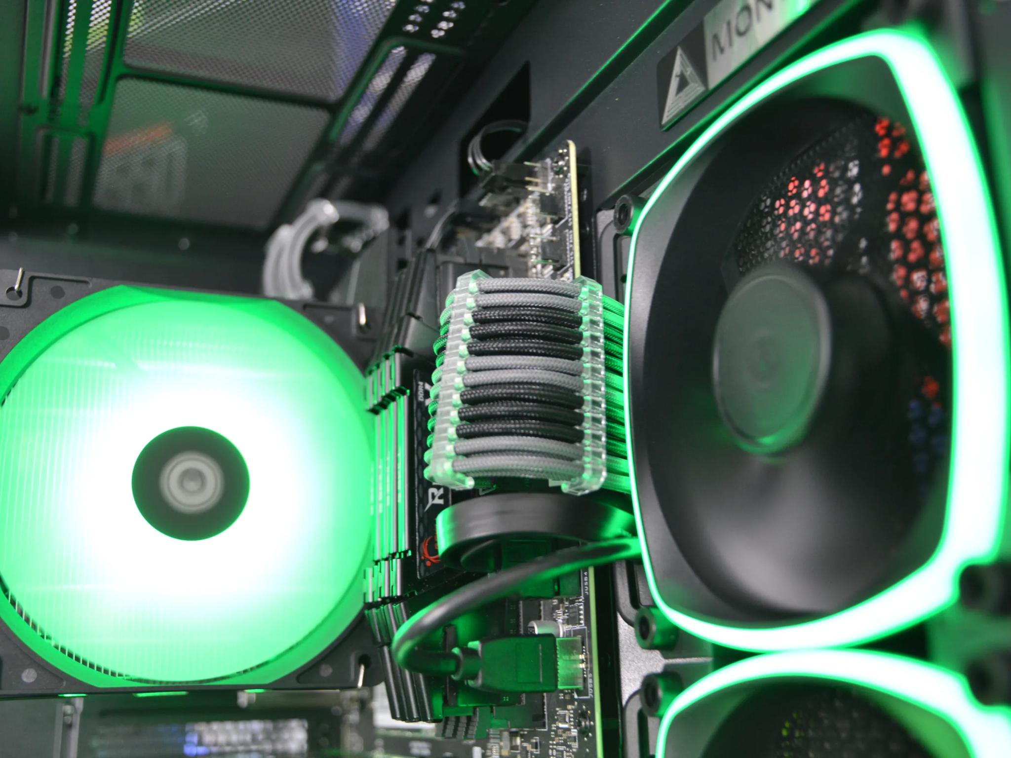 ⚡⚡| RX 6700XT 12GB| INTEL i5-12600KF | 32 GB DDR4 RAM | 1 TB NVME | The Electrocutioner 2.0 |