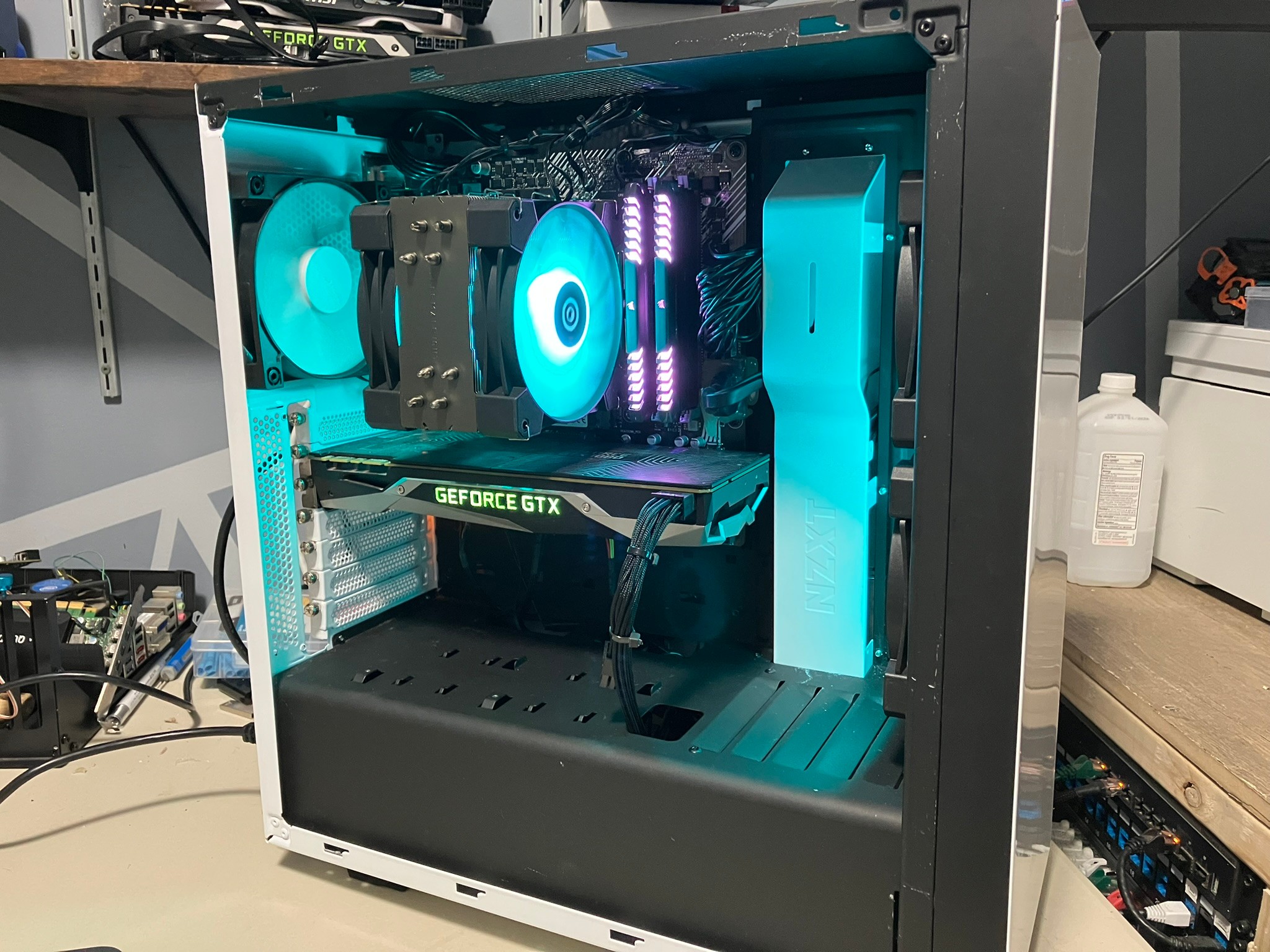 AMD Ryzen 3500x | GTX 1080 FE | 16 GB Ram | 1 TB NVME M.2 SSD | 750W Modular PSU | Win 11 Pro | ARGB