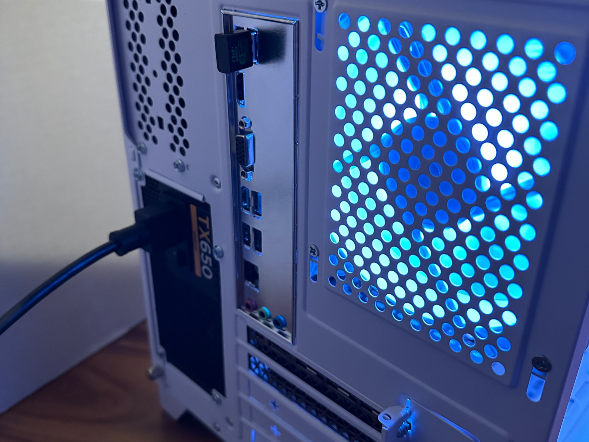 RTX 3070 | Ryzen 7 3700x | 16GB DDR4 | 1TB SSD | Win 11 | Office 2024 | WiFi + BT | Custom Gaming PC