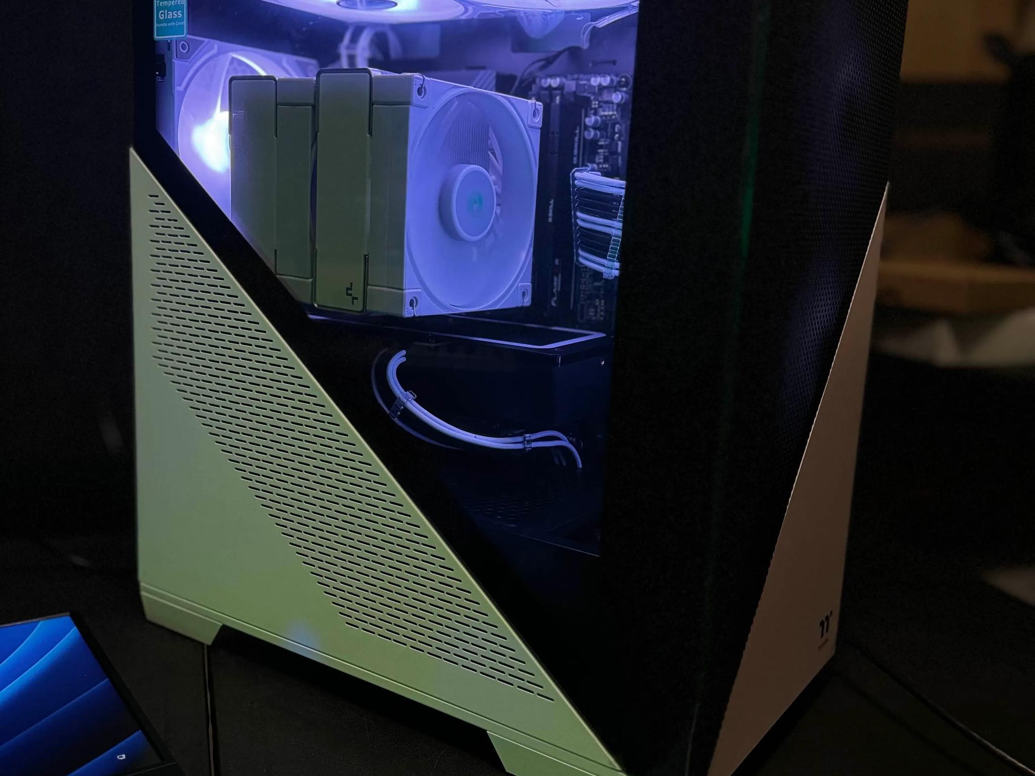 StormShade | RTX 4070 12 GB GDDR6X | Ryzen 5 7600 | 32 GB DDR5 | 2 TB SSD | High End Gaming PC