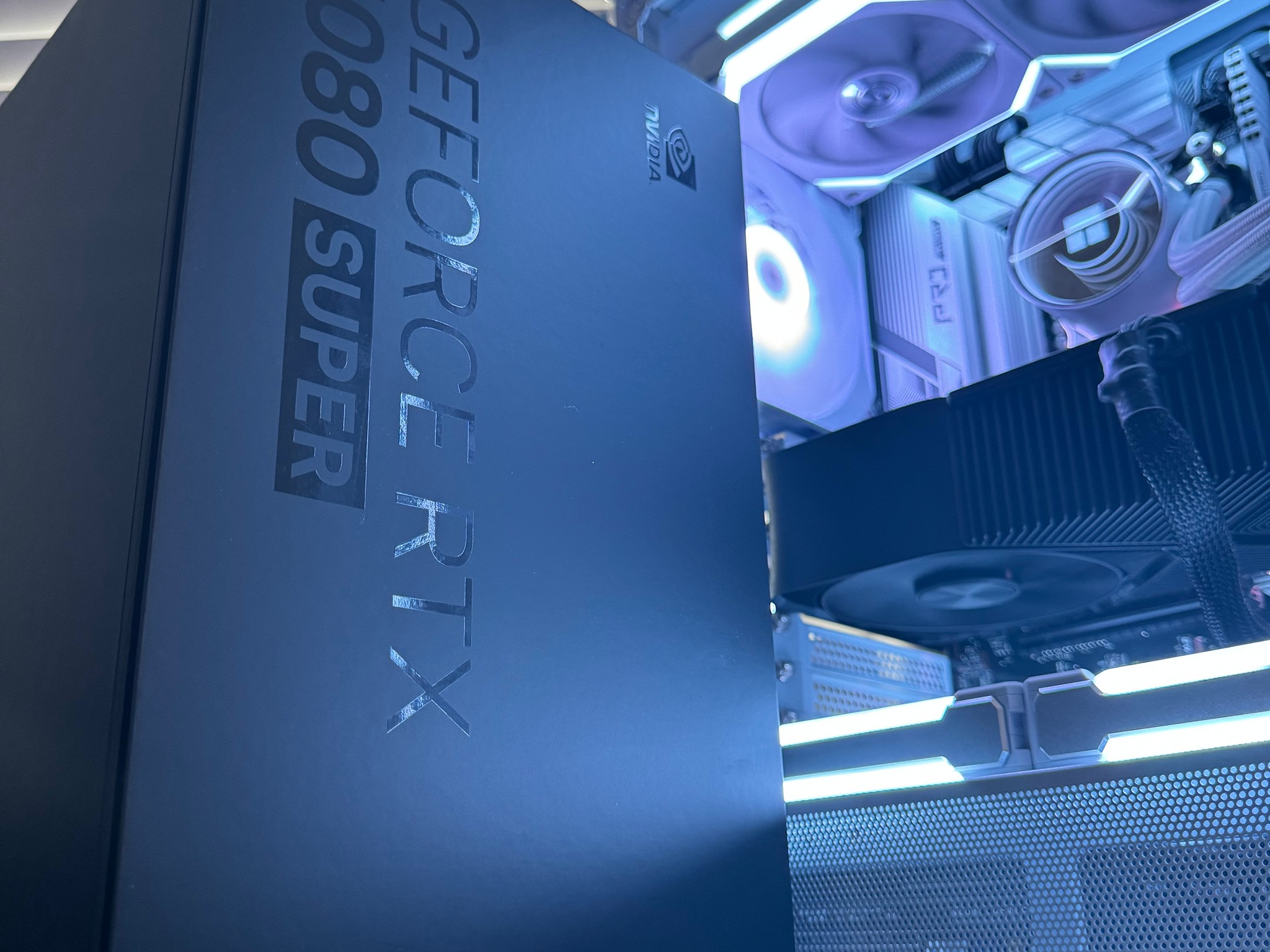 RTX 4080 SUPER | Intel i5 12600K | 16GB DDR4 | ❄️ Snow Storm ❄️| FRESHLY BUILT