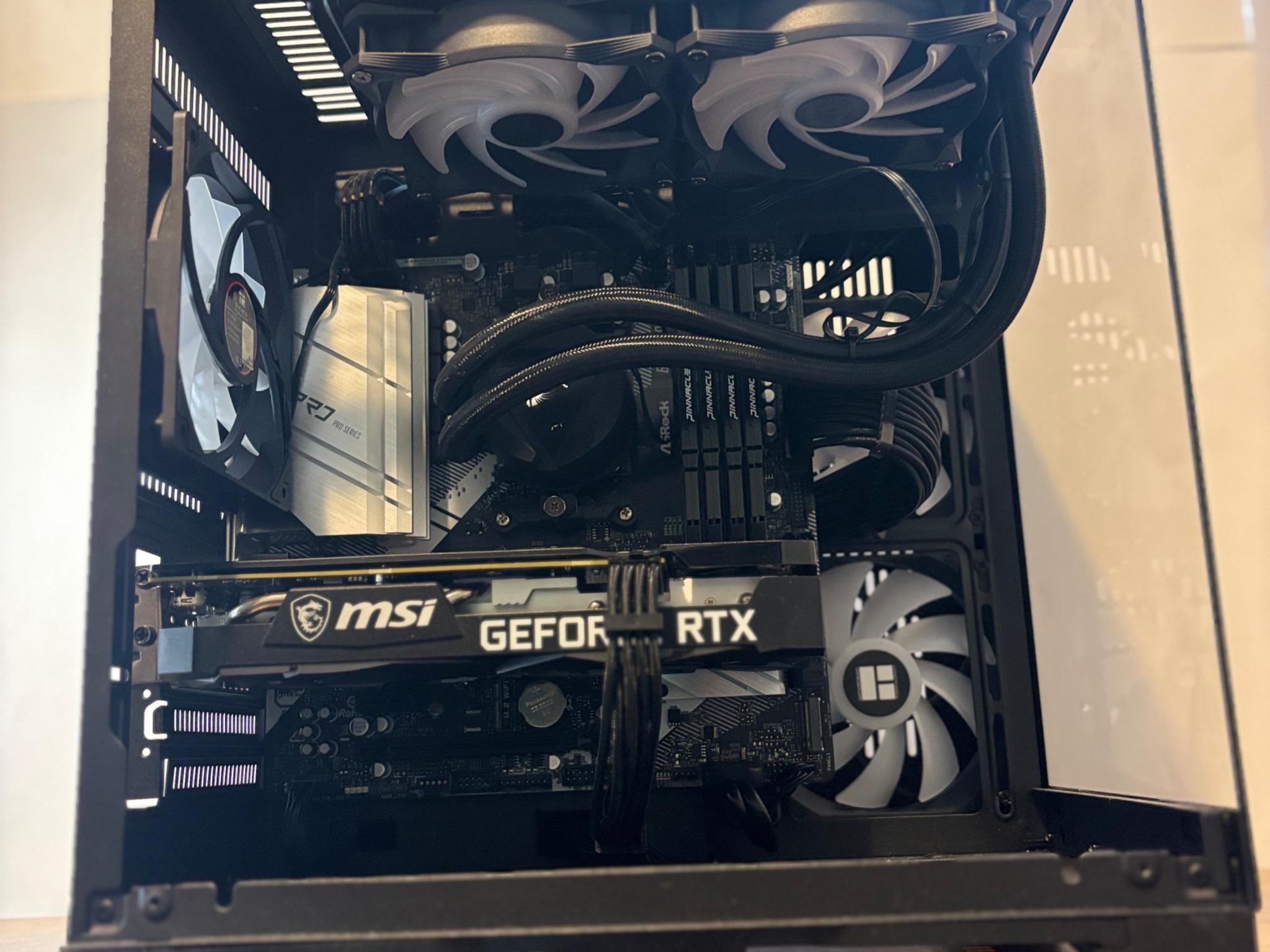 RTX 3060 12GB)|| Ryzen 5 5600X (32Gb Ram)