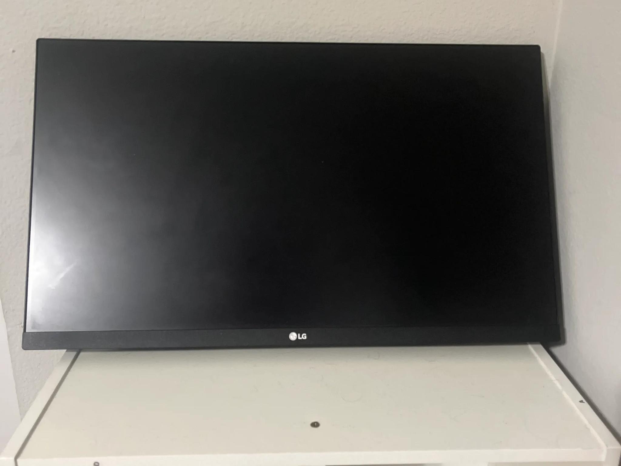 "LG 24" Full HD IPS Monitor – 1ms, FreeSync, HDMI 2.1 & Power Cable Included (No Stand)"