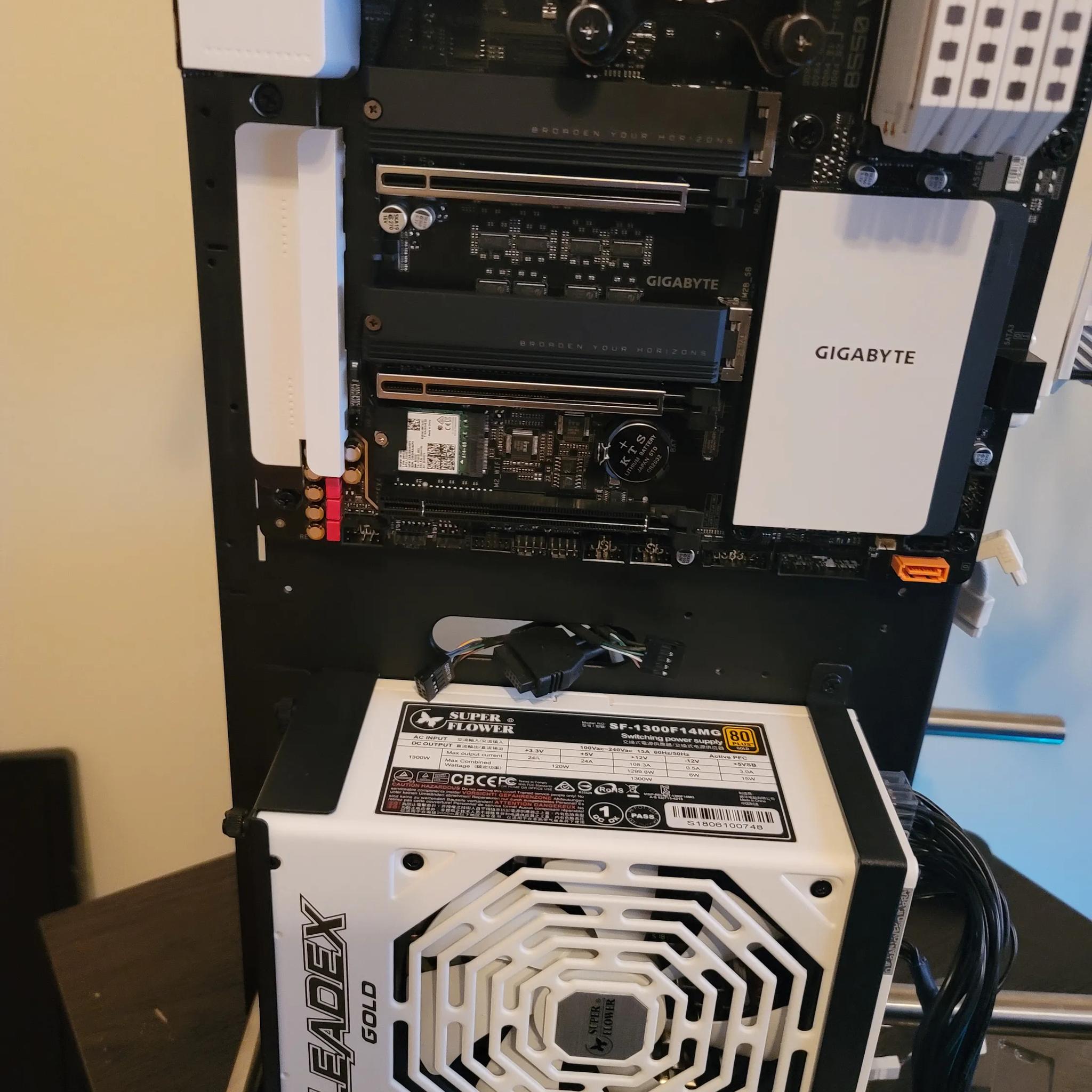 Gigabyte B550 VISION D AMD AM4 DDR4 ATX Motherboard WORKS Great