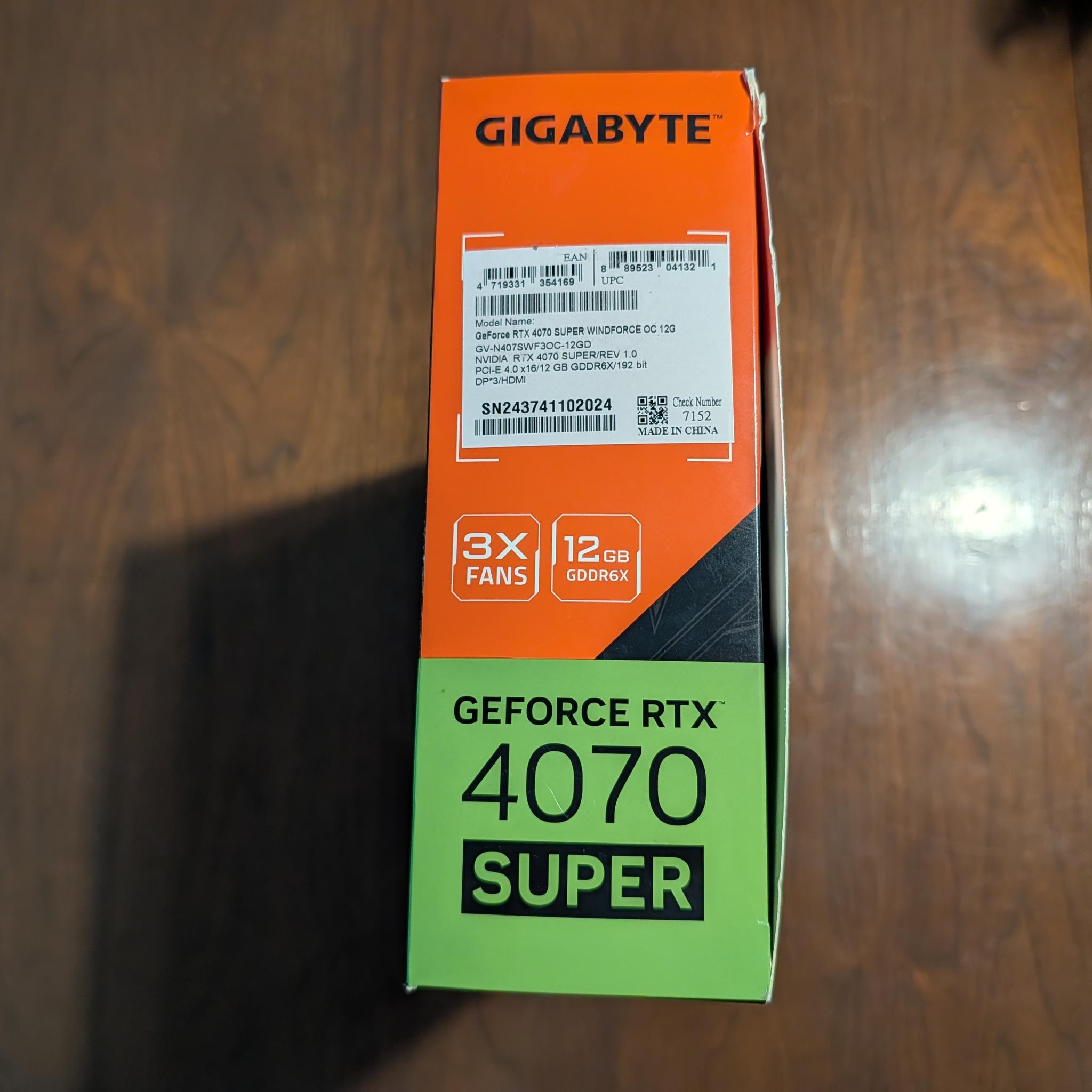 GIGABYTE WINDFORCE OC GeForce RTX 4070 SUPER