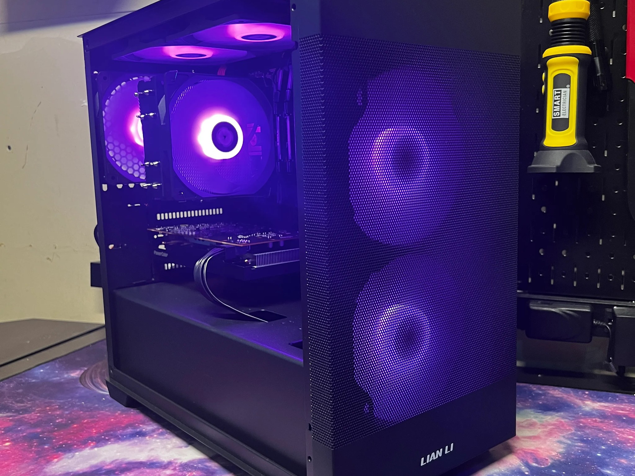 Gladius || Ryzen 5 3600 + RX 6600 w/ 1TB NVMe M.2 & 16GB of DDR4 RAM