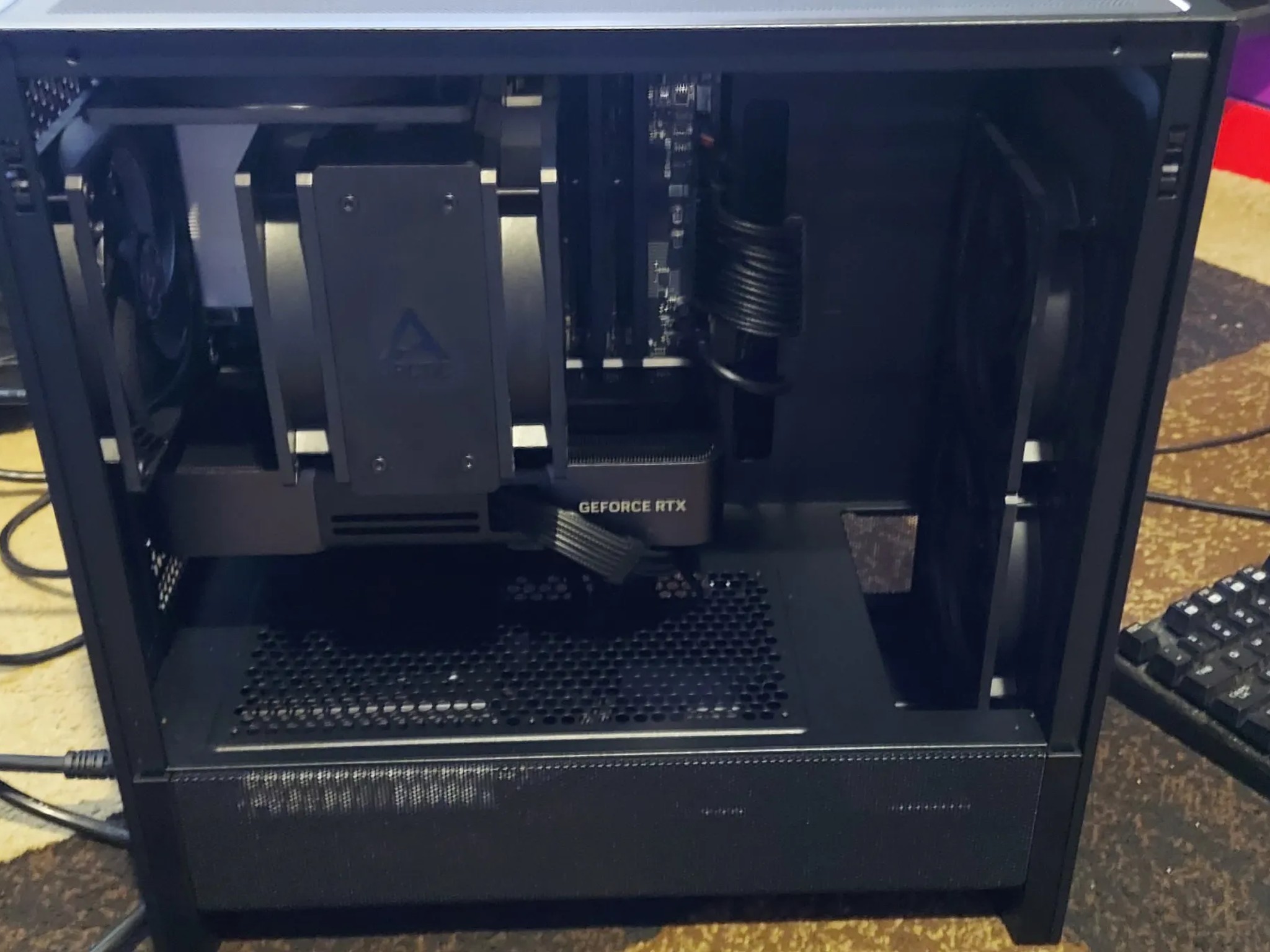 Ryzen 9600X/RTX 5070 Founders Ed. 1440p Stealth Gaming PC