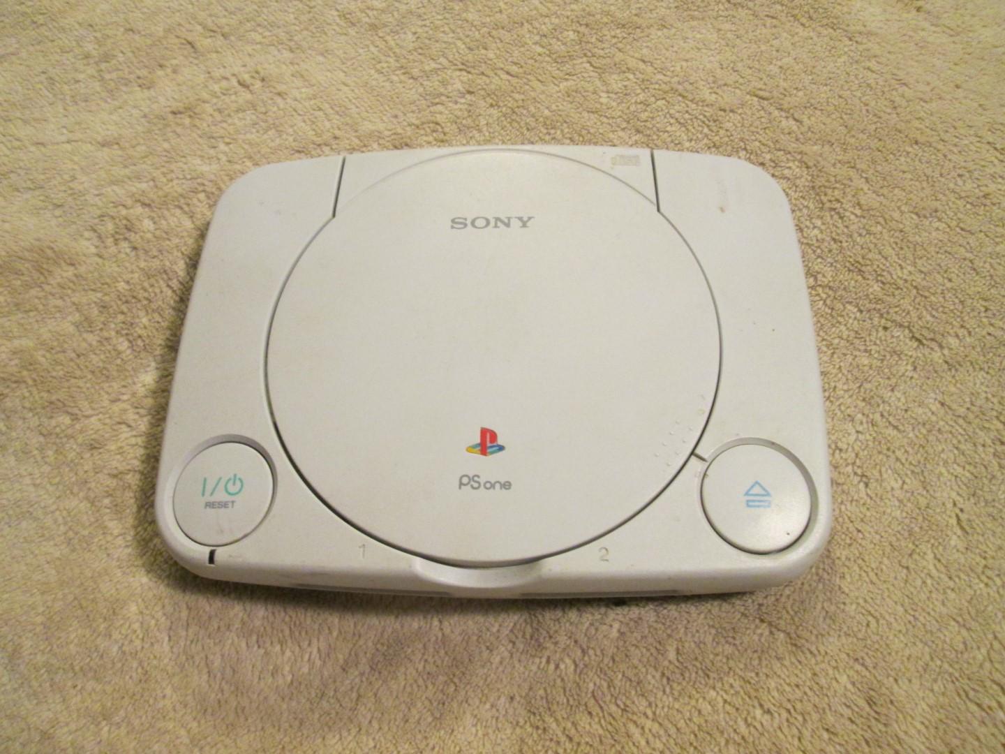 Playstation 1 Ps One Slim With 2 Controllers