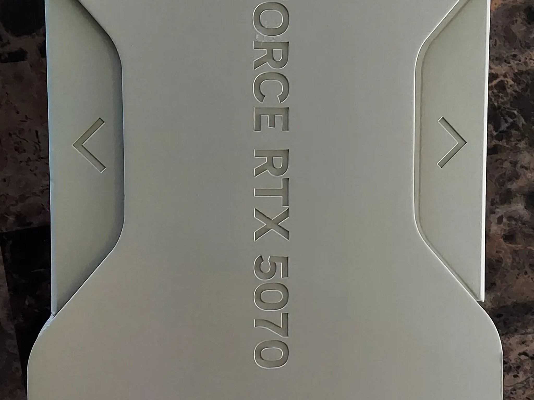 Ryzen 9600X/RTX 5070 Founders Ed. 1440p Stealth Gaming PC