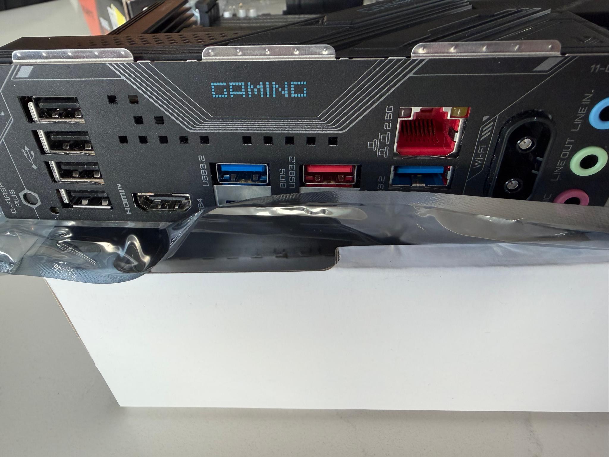Gigabyte X870 Gaming WiFi6 DDR5