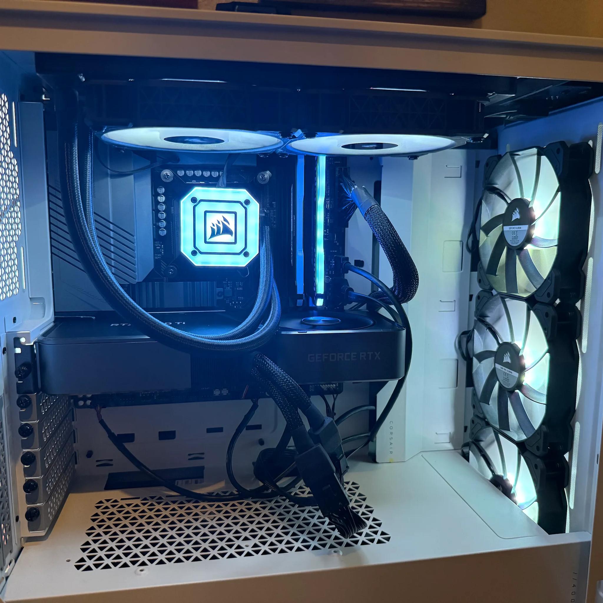 3070Ti FE- Intel Core i5 12600k, 32GB DDR 4 RGB Ram, 1Tb M.2