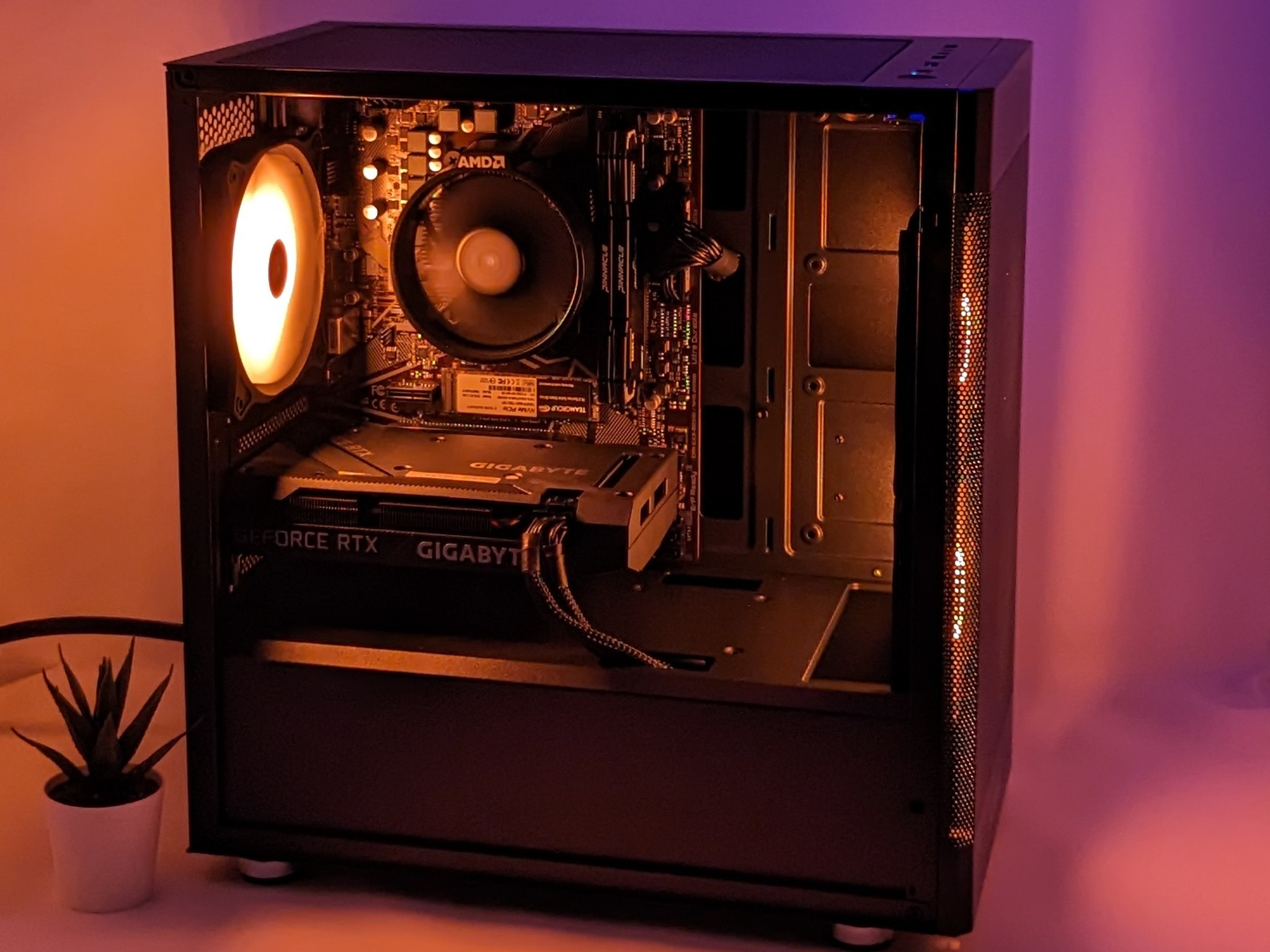 Sleek RTX Whisperer | RTX 3060 | Ryzen 5 5500 | 16gb RAM | TEAMGROUP MP34 1 TB M.2 NVMe SSD
