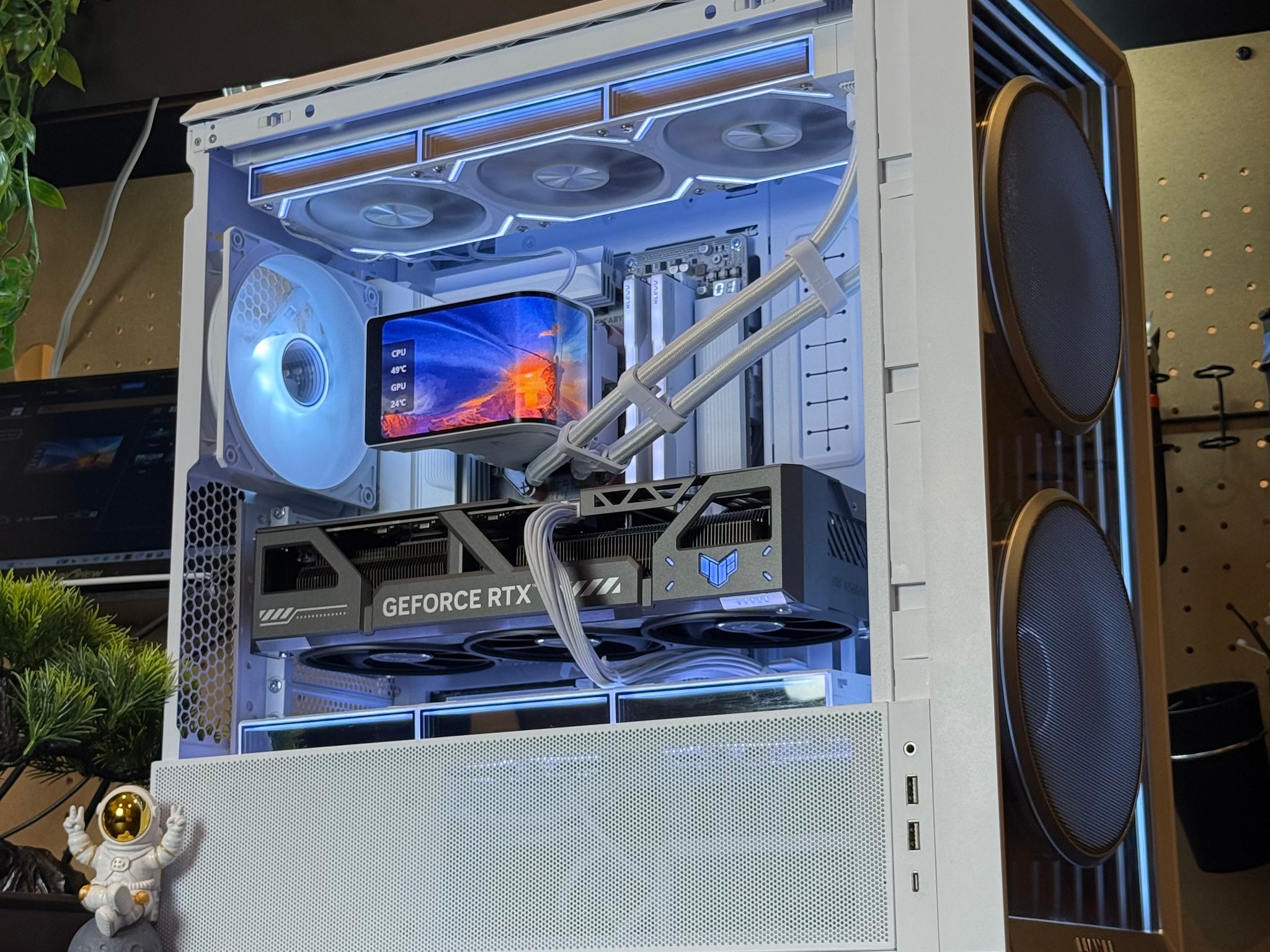 Way of Kings | Ultra High End Gaming PC | RTX 5080 | Ryzen 9 9950x3D | 4TB NVME | 32GB RAM | 1000w |