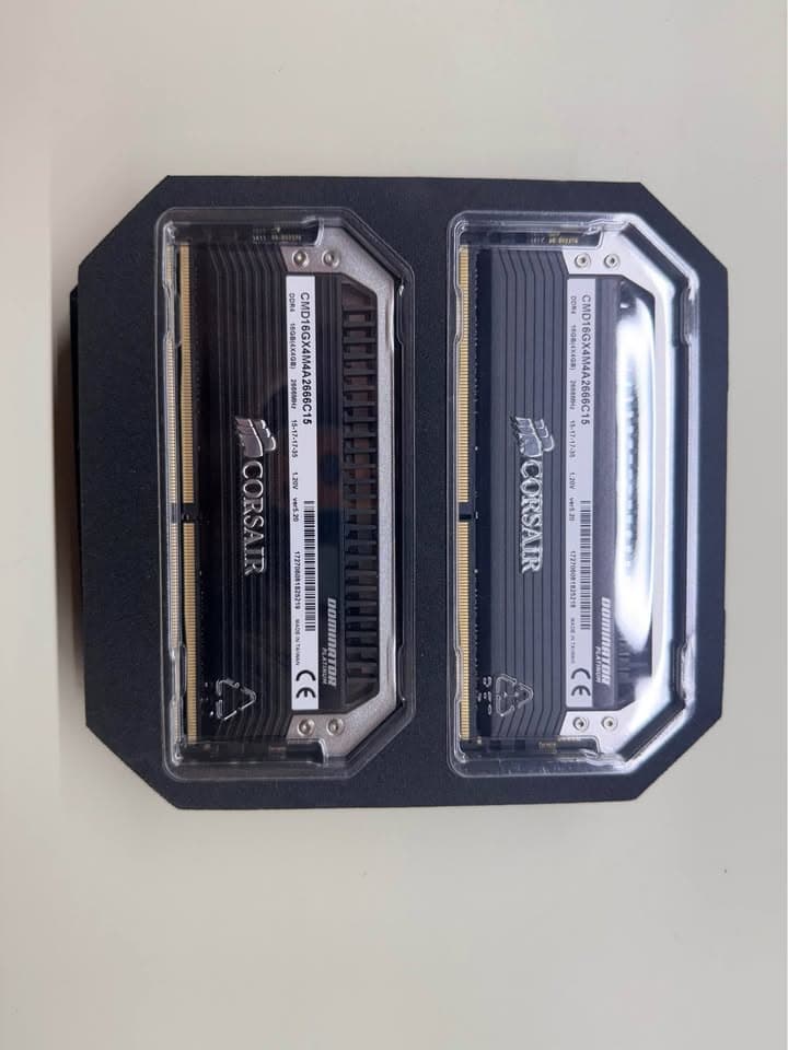Corsair Dominator 16GB 4x4GB DDR4-2666 Memory Kit