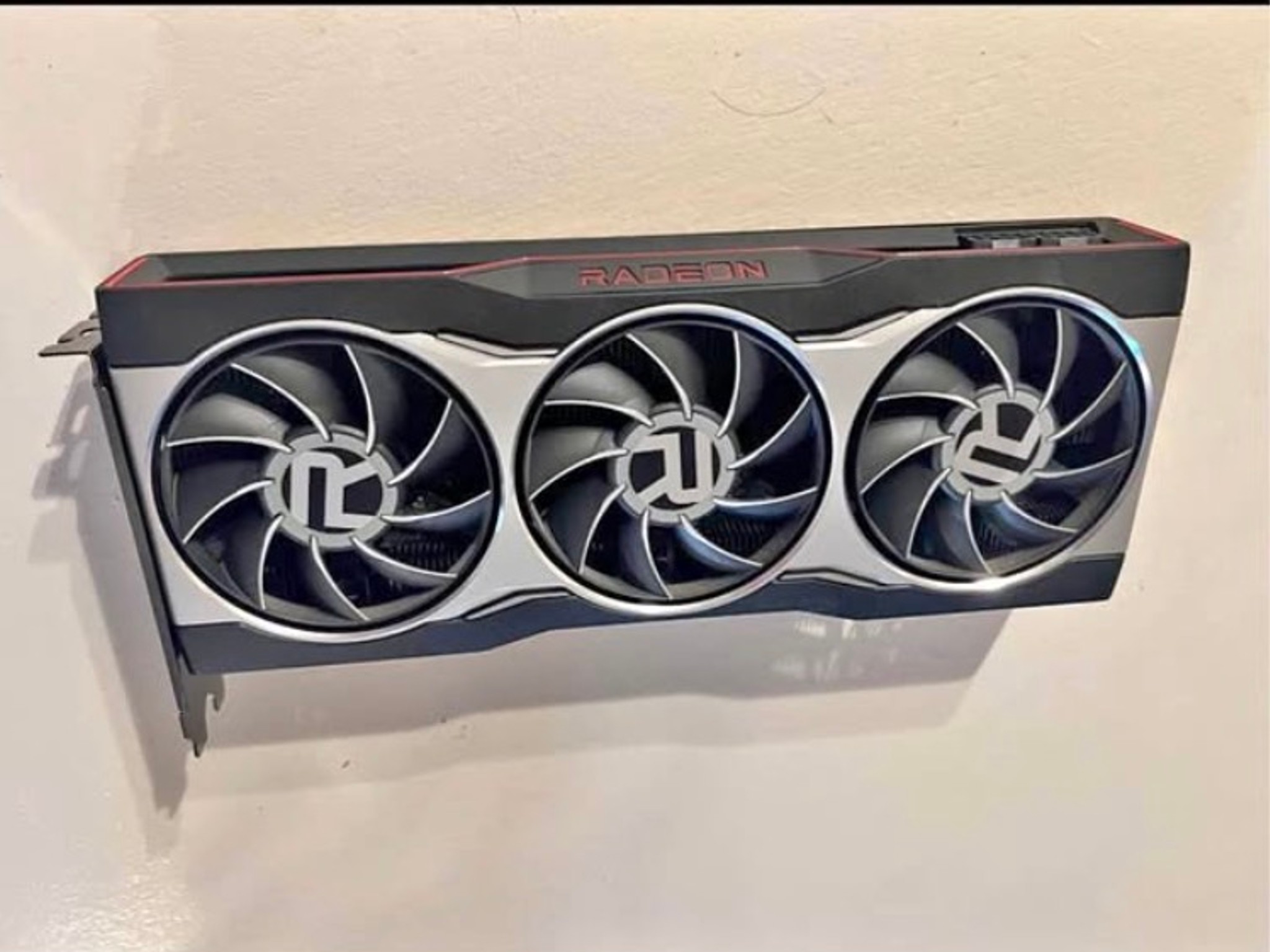 AMD Radeon RX 6800 16GB GDDR6 Graphics Card – Good Condition