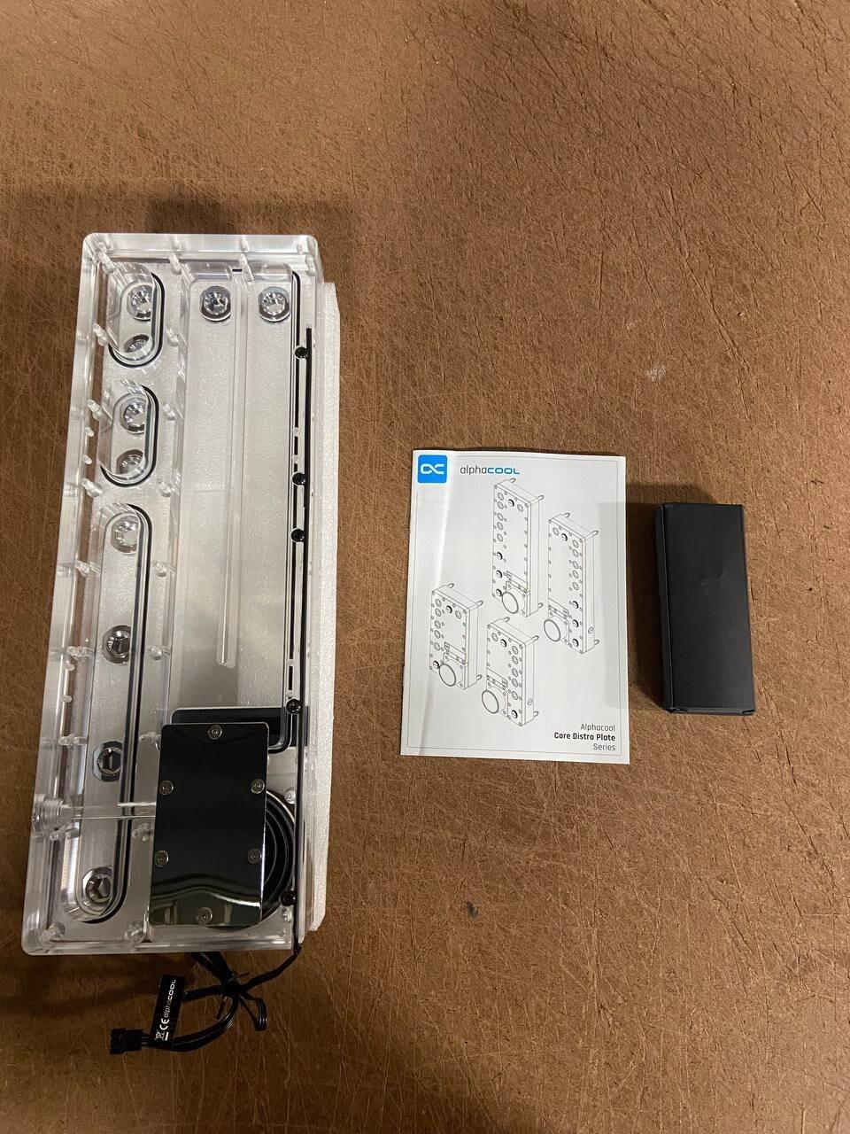 Alphacool Core Distro Plate 360 Right with VPP Pump (15479)