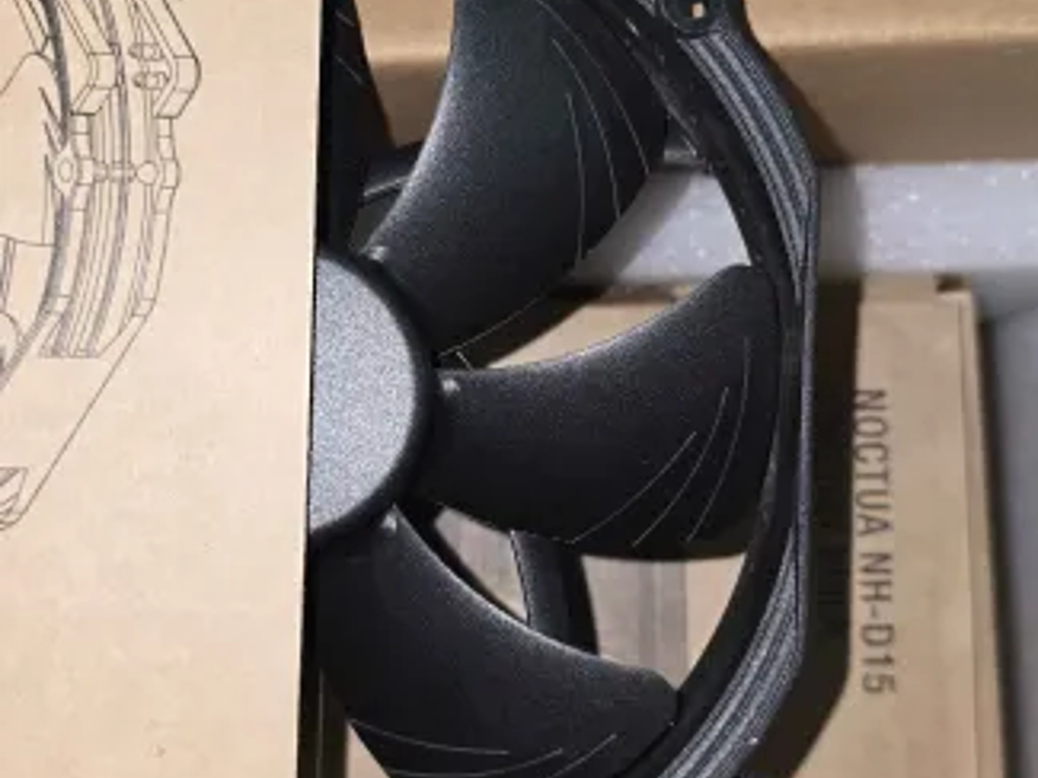 Noctua NH-D15 chromax black