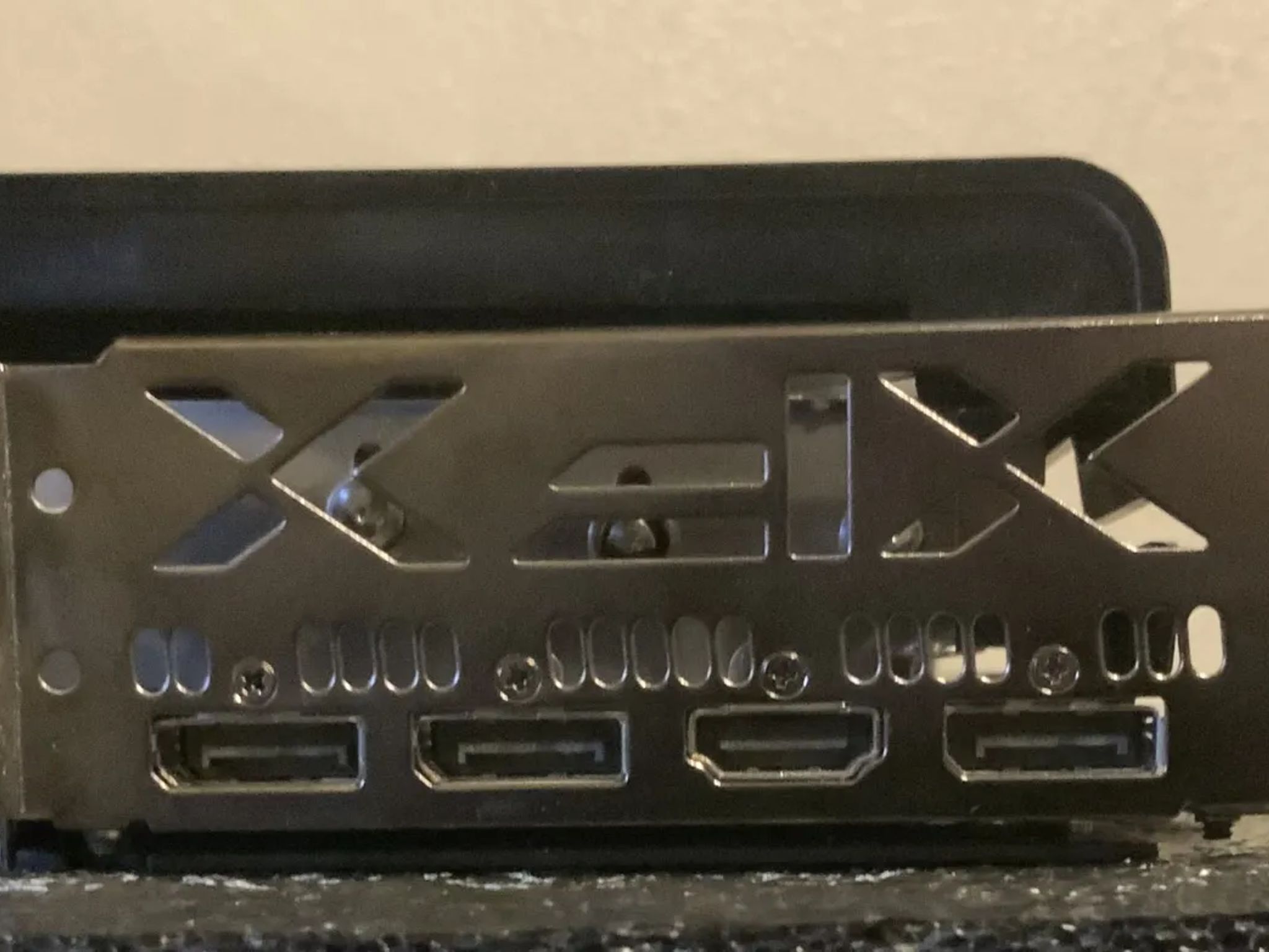XFX AMD Radeon™ RX 5700 DD Ultra 8GB GDDR6