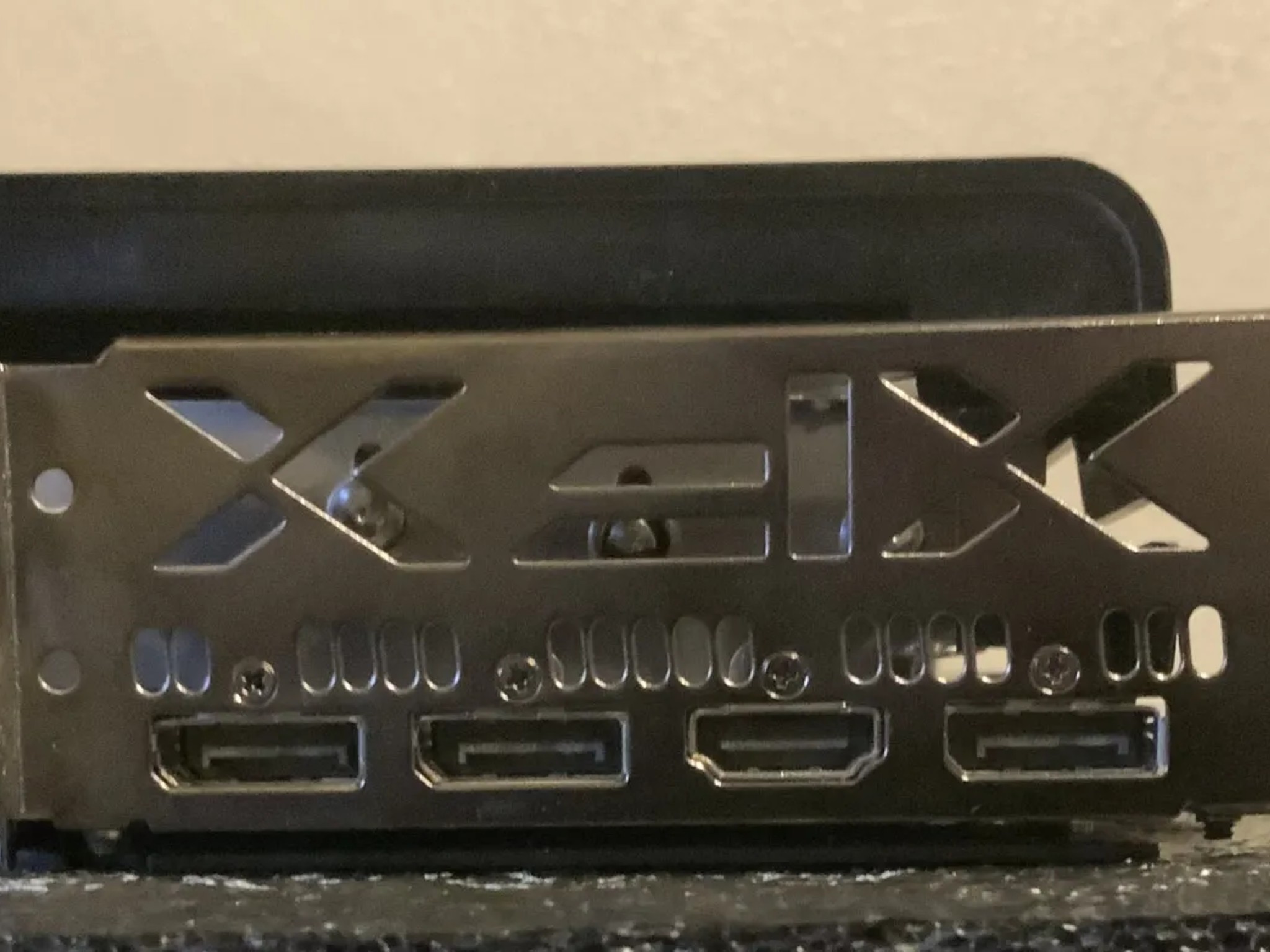 XFX AMD Radeon™ RX 5700 DD Ultra 8GB GDDR6