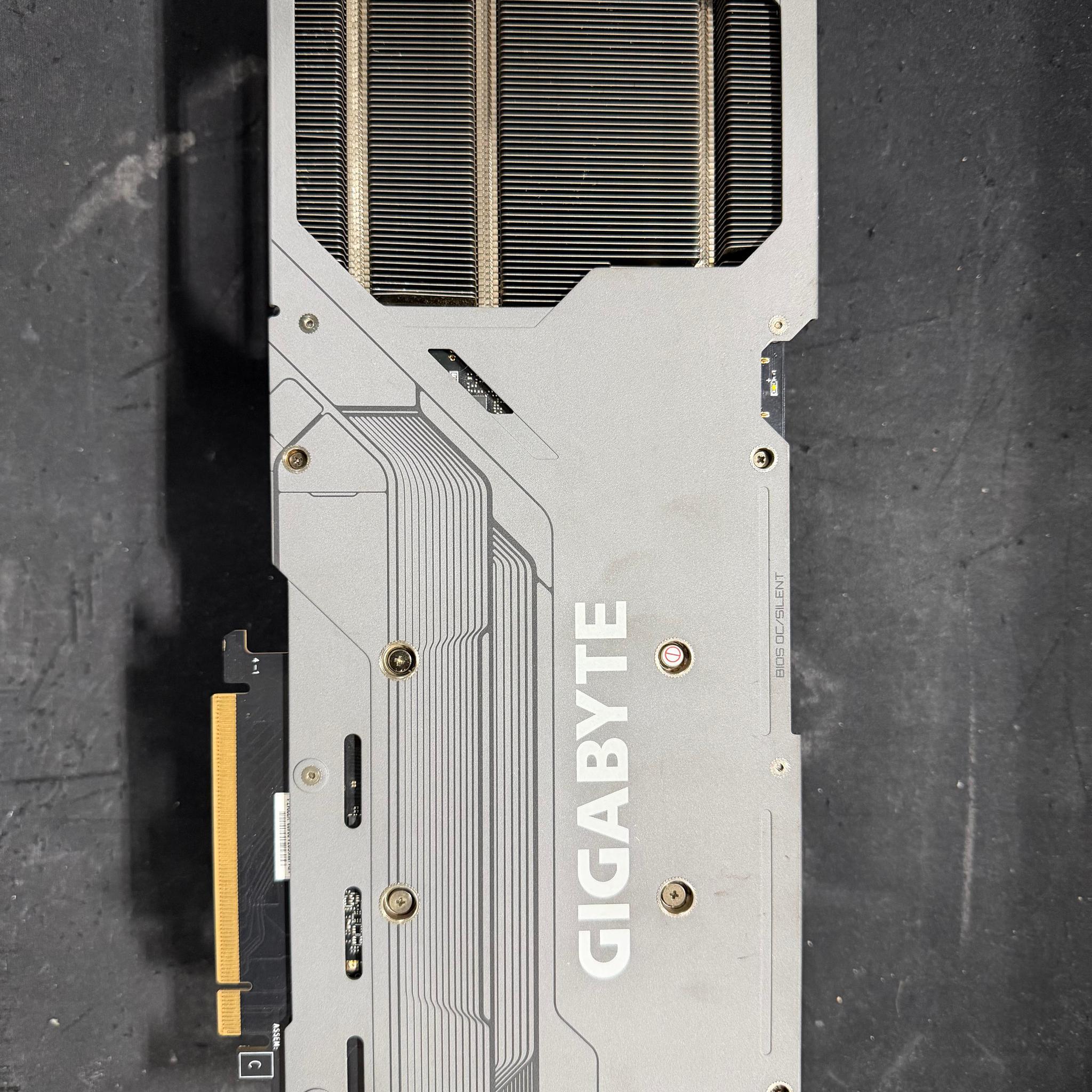 Gigabyte GAMING OC GeForce RTX 4080 SUPER w/ Minor Cosmetic Damage