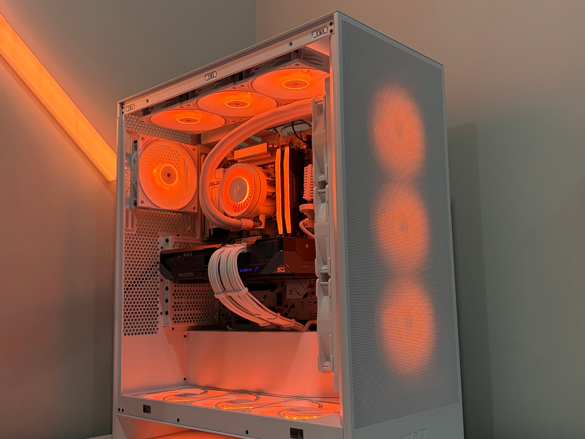 RX 9070 XT | Ryzen 7 9800X3D | 32GB DDR5 RAM | Gaming PC