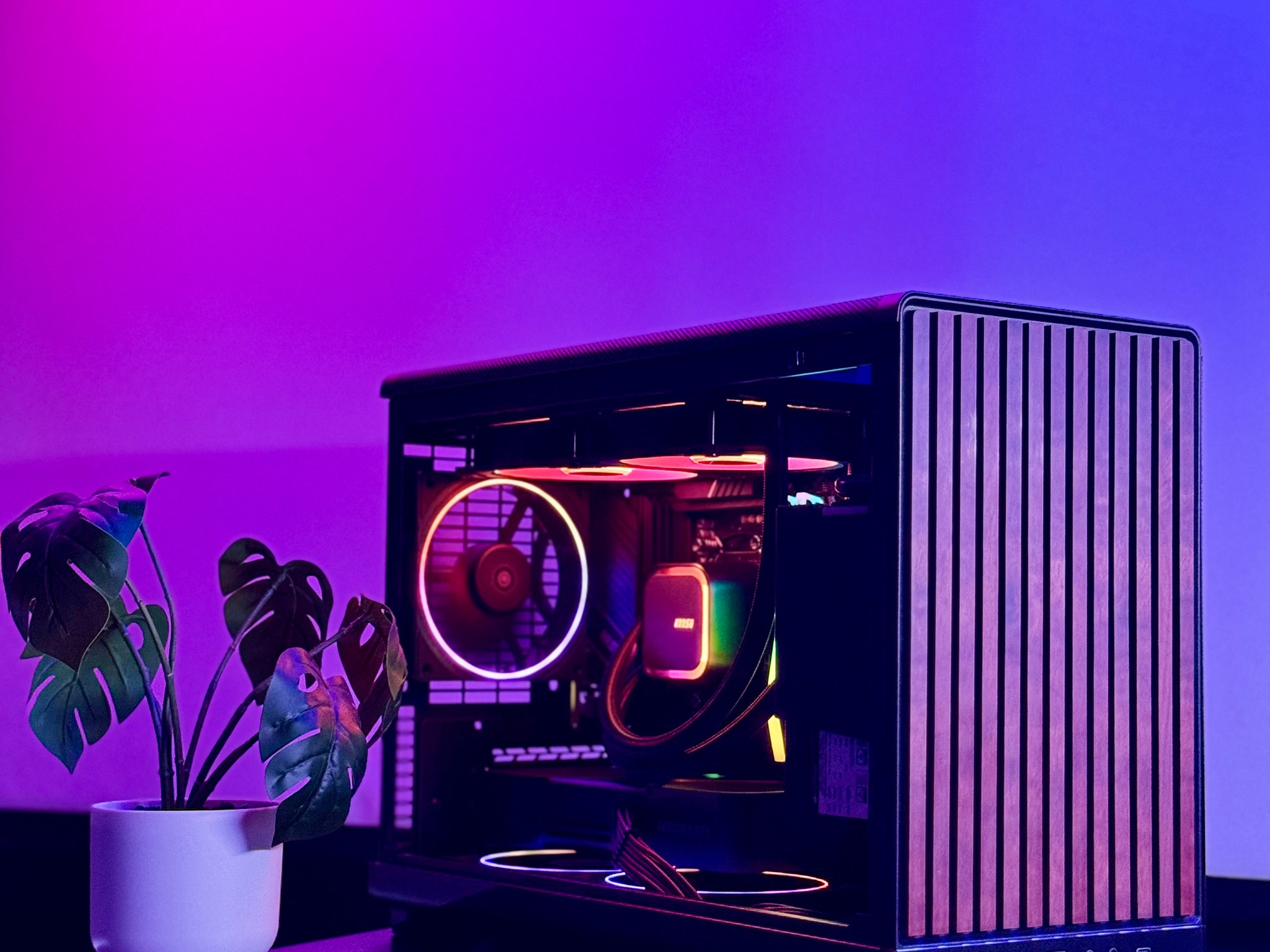 Distinguished Gentleman III 🎩 Nvidia 5070 Founders Edition, Ryzen 9600X, 16GB DDR5 6000MHz, 1TB SSD