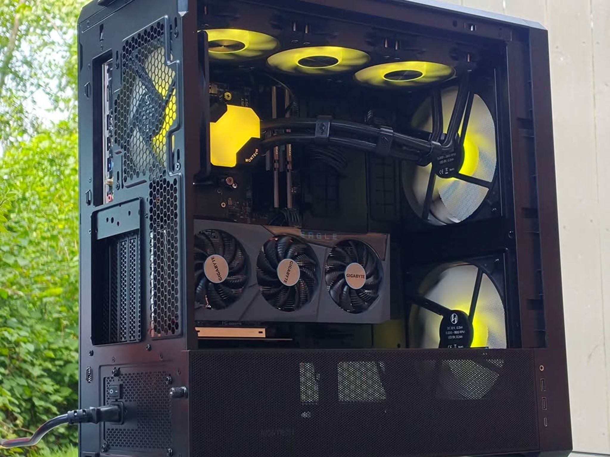 🌀RGB Gaming PC🌀 • AMD 6600, Ryzen 7, 16GB RAM, SSD, WiFi + BT, Plug n' Play Ready