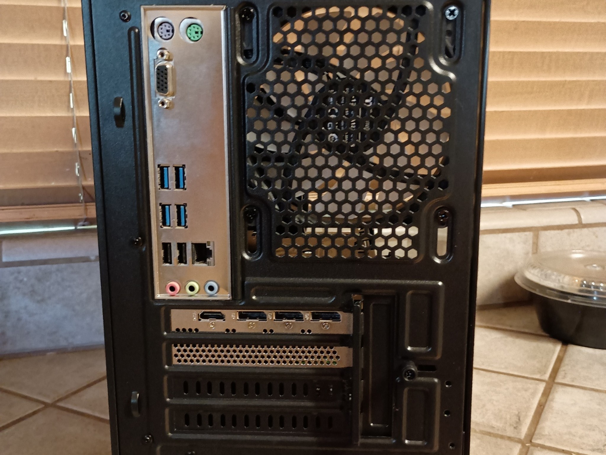 Ryzen 5 3600 Arc b570