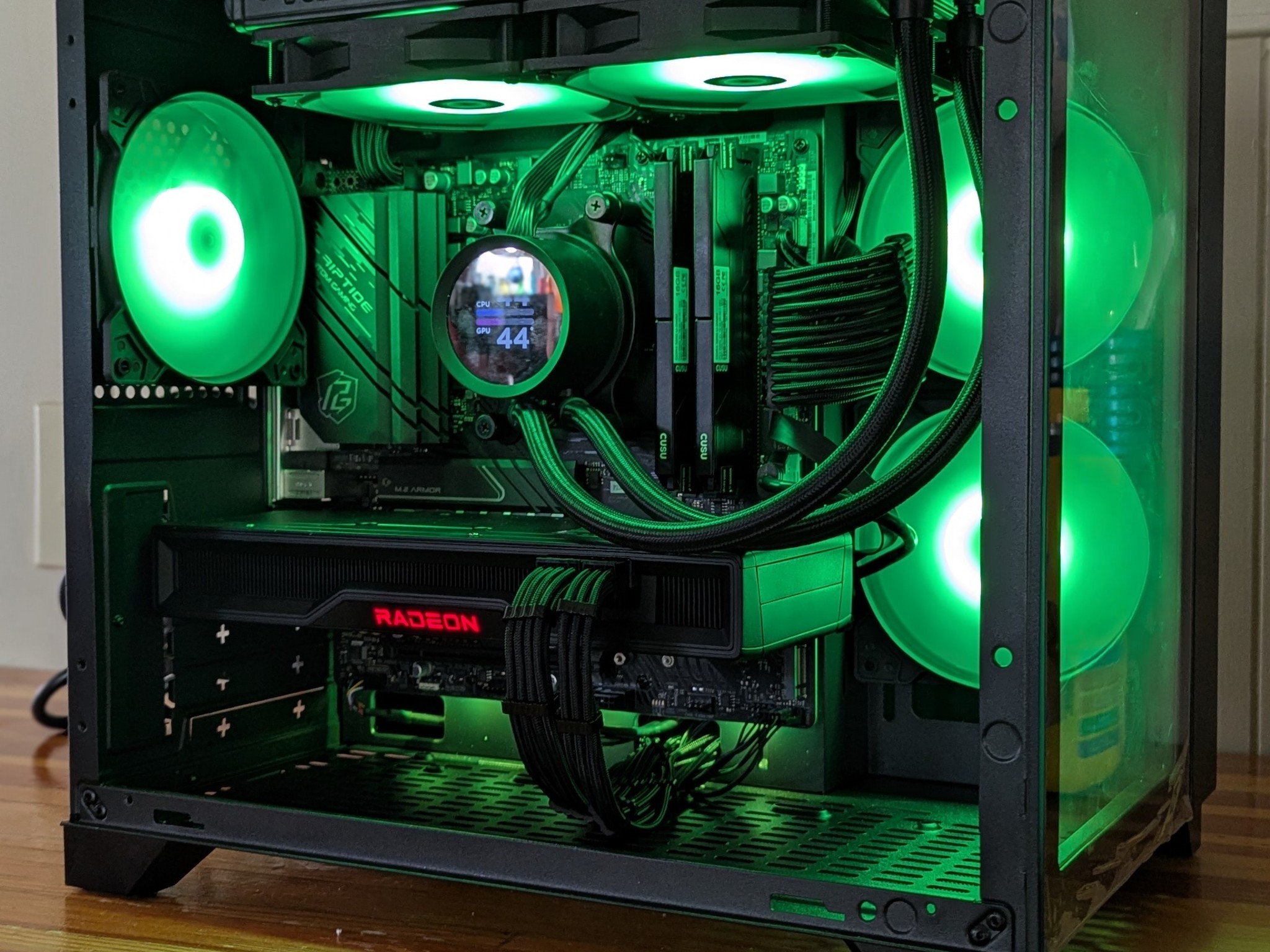 AMD RX 6750 XT || Ryzen 5 5600 ||  Compact 1440p Gaming PC