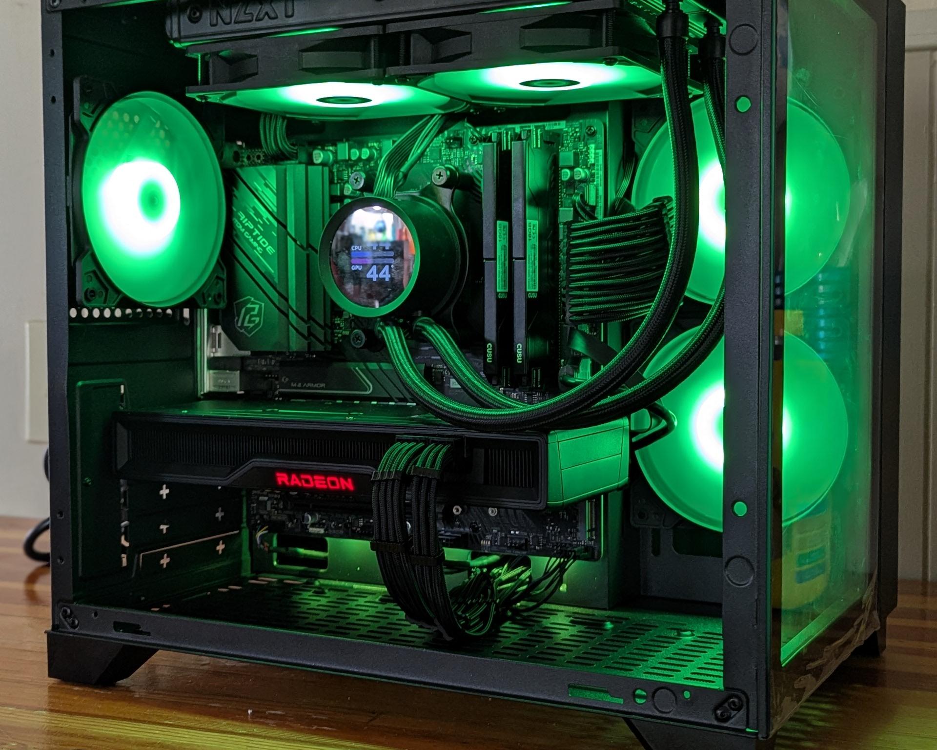 AMD RX 6750 XT || Ryzen 5 5600 ||  Compact 1440p Gaming PC