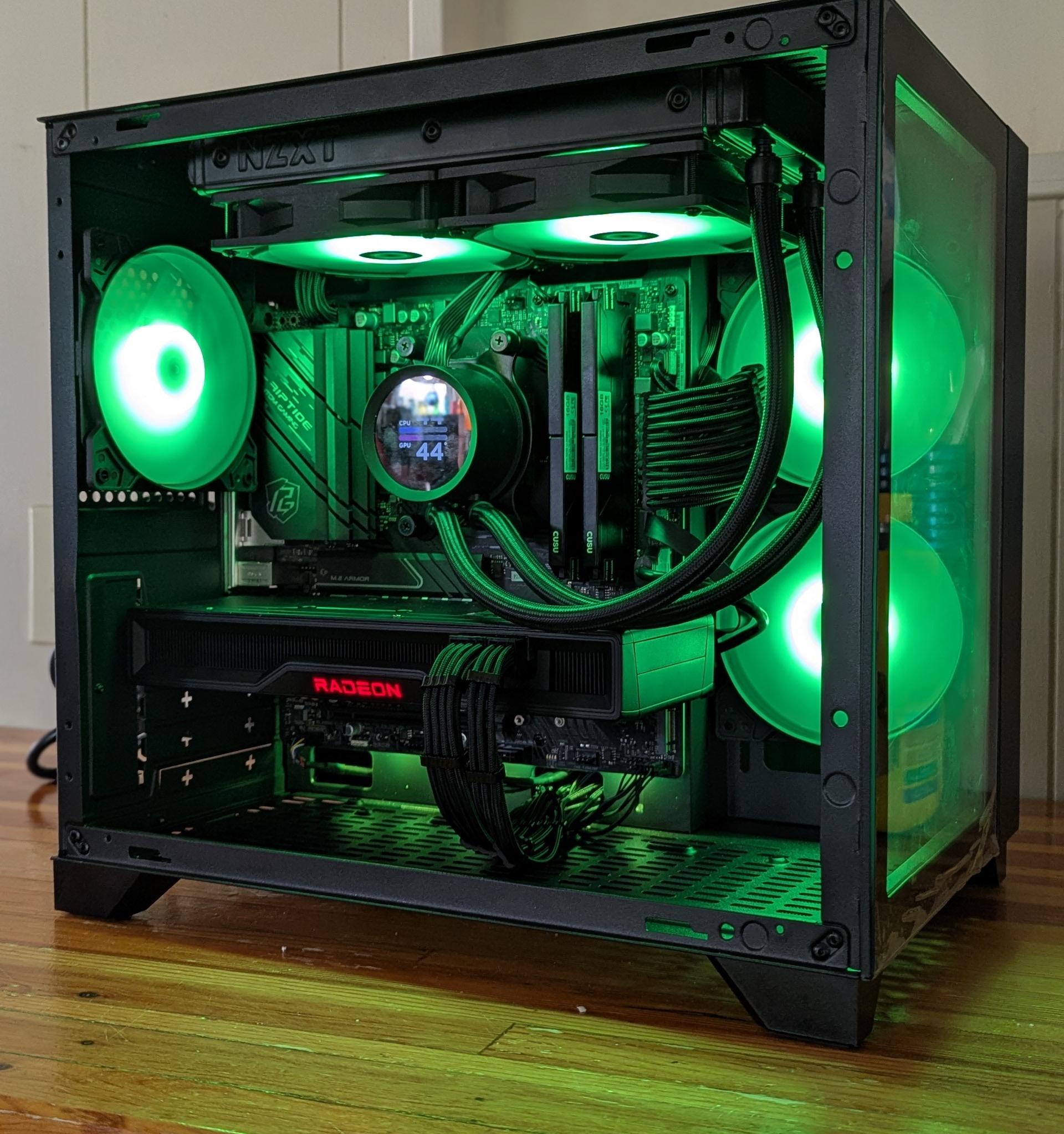 AMD RX 6750 XT || Ryzen 5 5600 ||  Compact 1440p Gaming PC