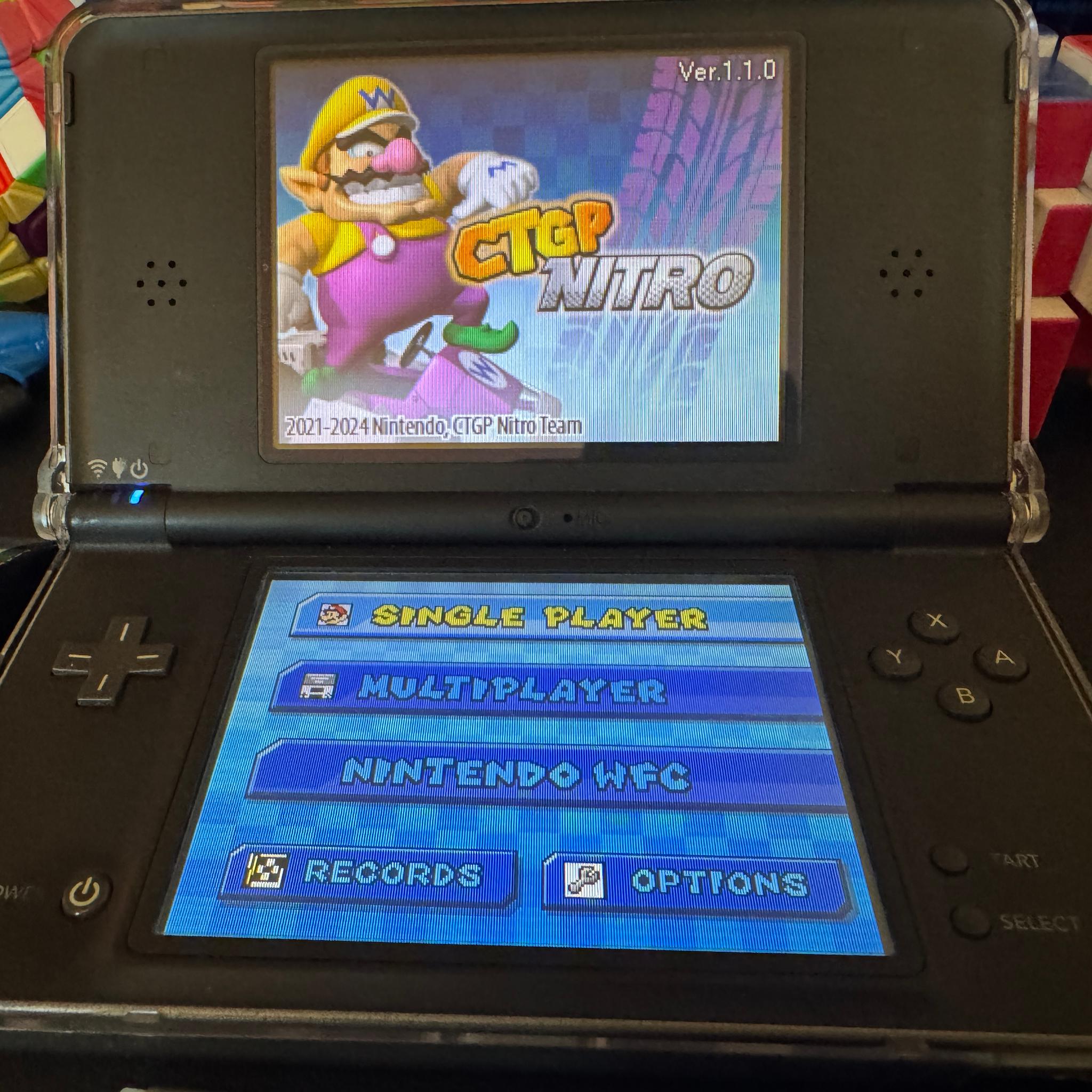 Nintendo DSi LL JAPAN Black/Gold