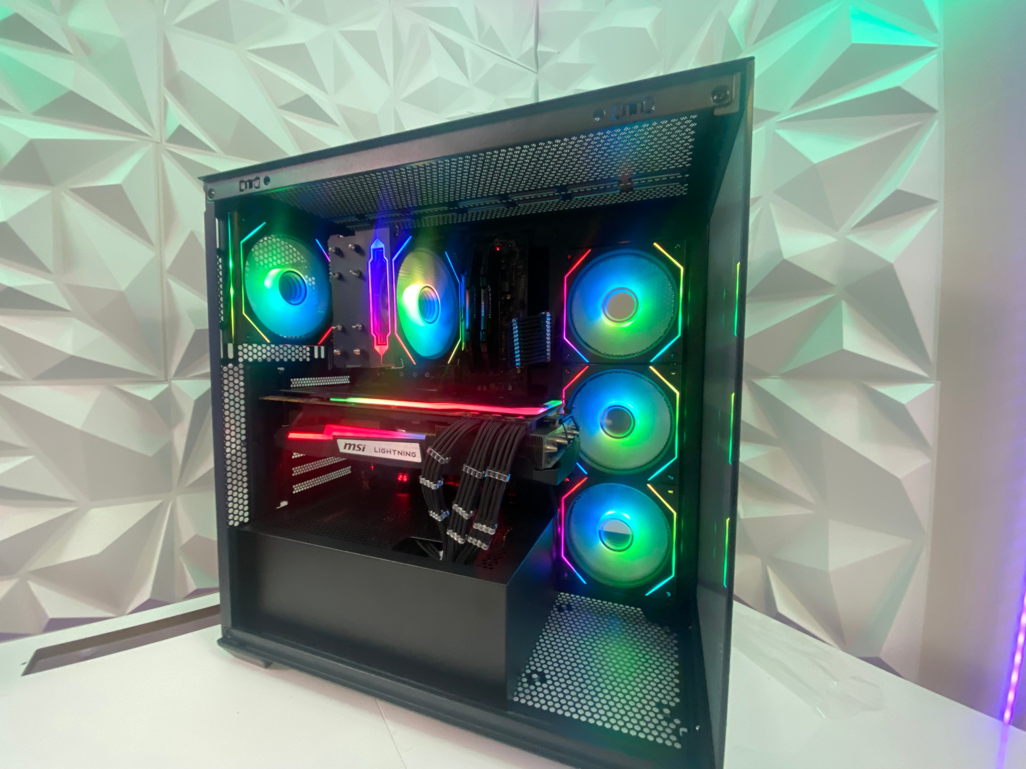 New Year New PC | intel i7 8700K| GTX 1080 Ti 11GB| 16GB DDR4| 500GB Storage | Win11| Free Shipping!