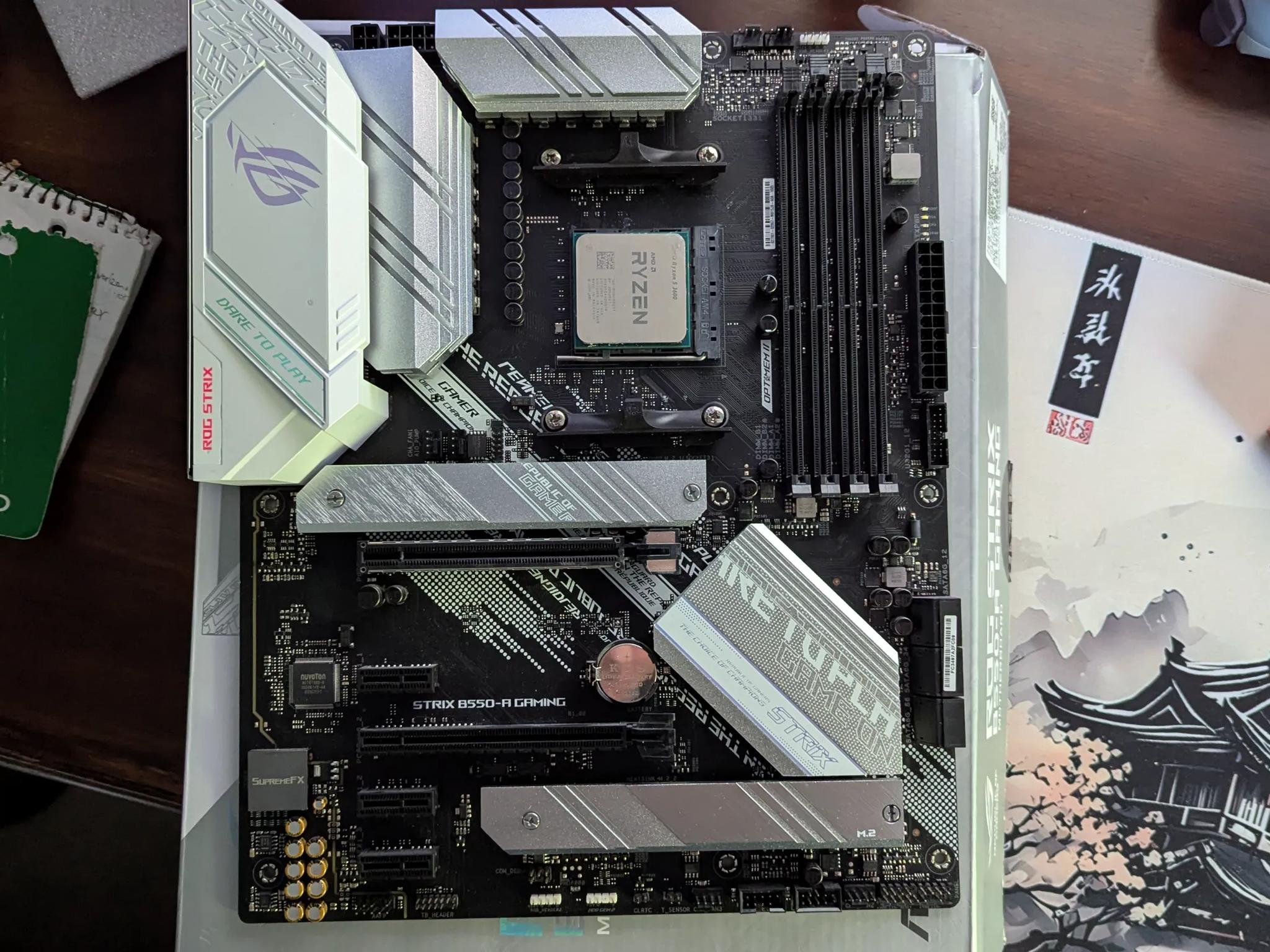 Asus ROG Strix B550-A Gaming & Ryzen 5 3600