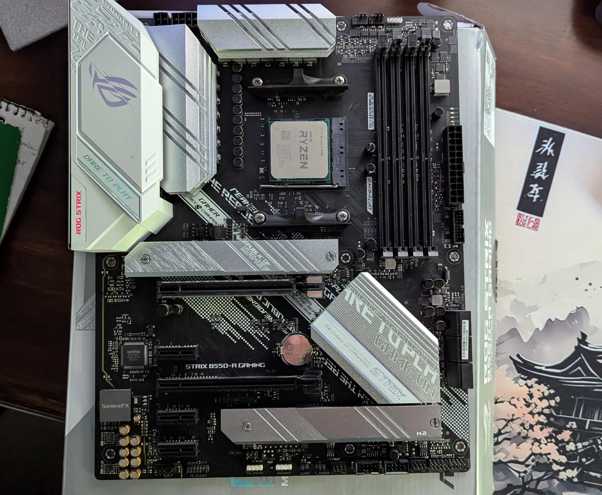 Asus ROG Strix B550-A Gaming & Ryzen 5 3600