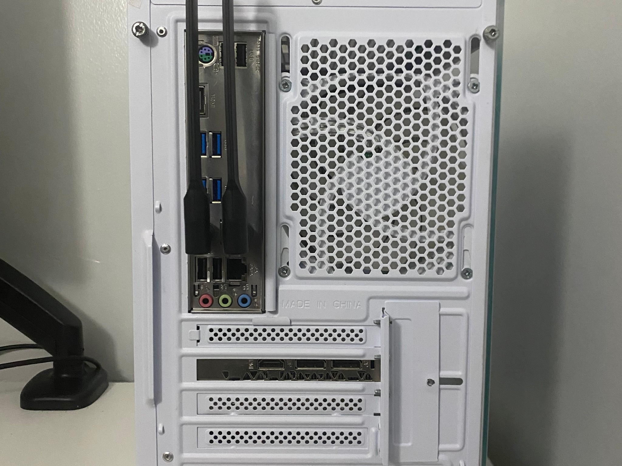 🌨️ Custom Gaming PC | Ryzen 5 3600 | RX 580 8GB | 16GB DDR4 RAM | 512GB SSD | WINDOWS 11 | WIFI