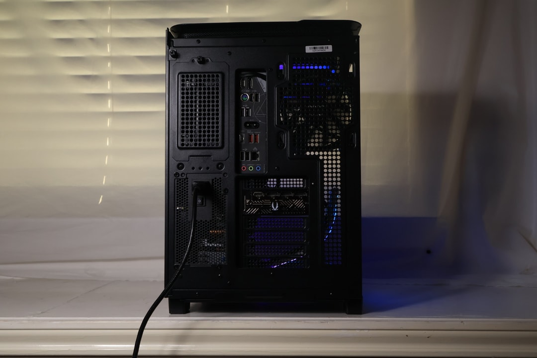 🟣🔵Zephyr | RTX 5070 Ryzen 7 9700x 2tb NVMe🔵🟣 | Jawa