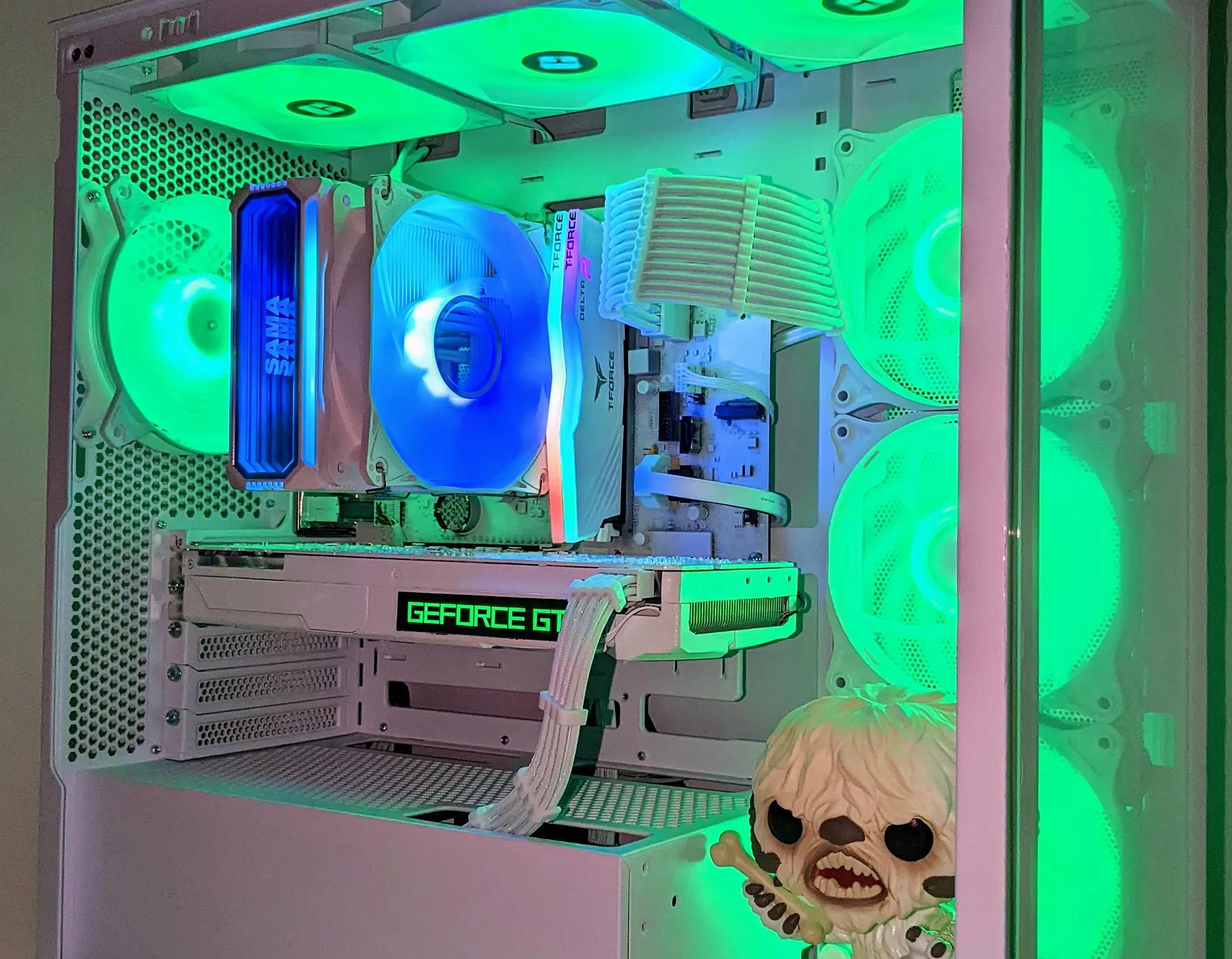 Blizzard King🧊👑| I7-7700| GTX 1080 8GB| 16GB Gloway RGB DDR4| 1TB NVMe SSD| Windows 11 Pro