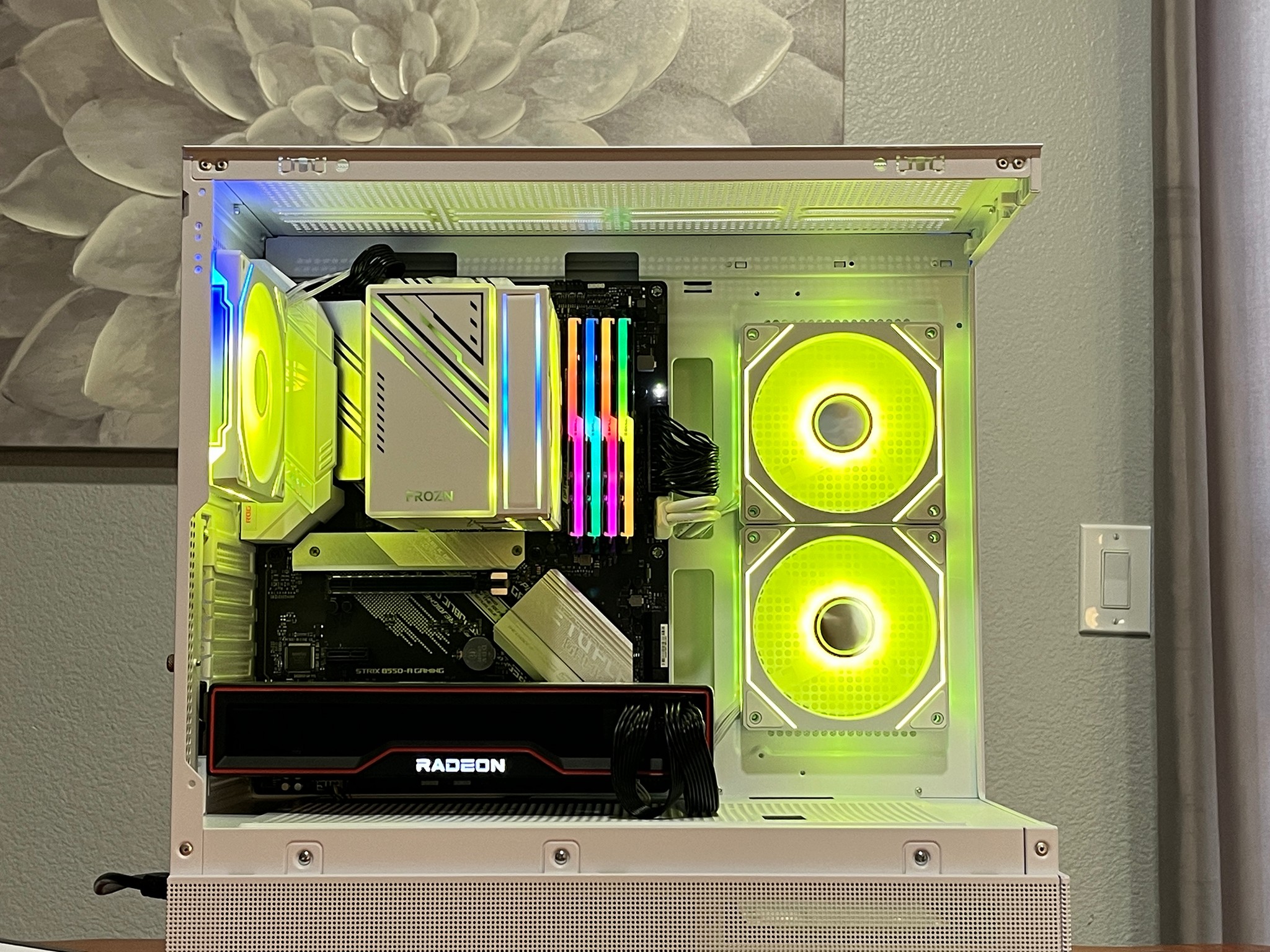 SAPPHIRE RX 6800 XT 16GB, Ryzen 7 5800X, 32GB 3200MHz | White RGB Gaming Computer/PC