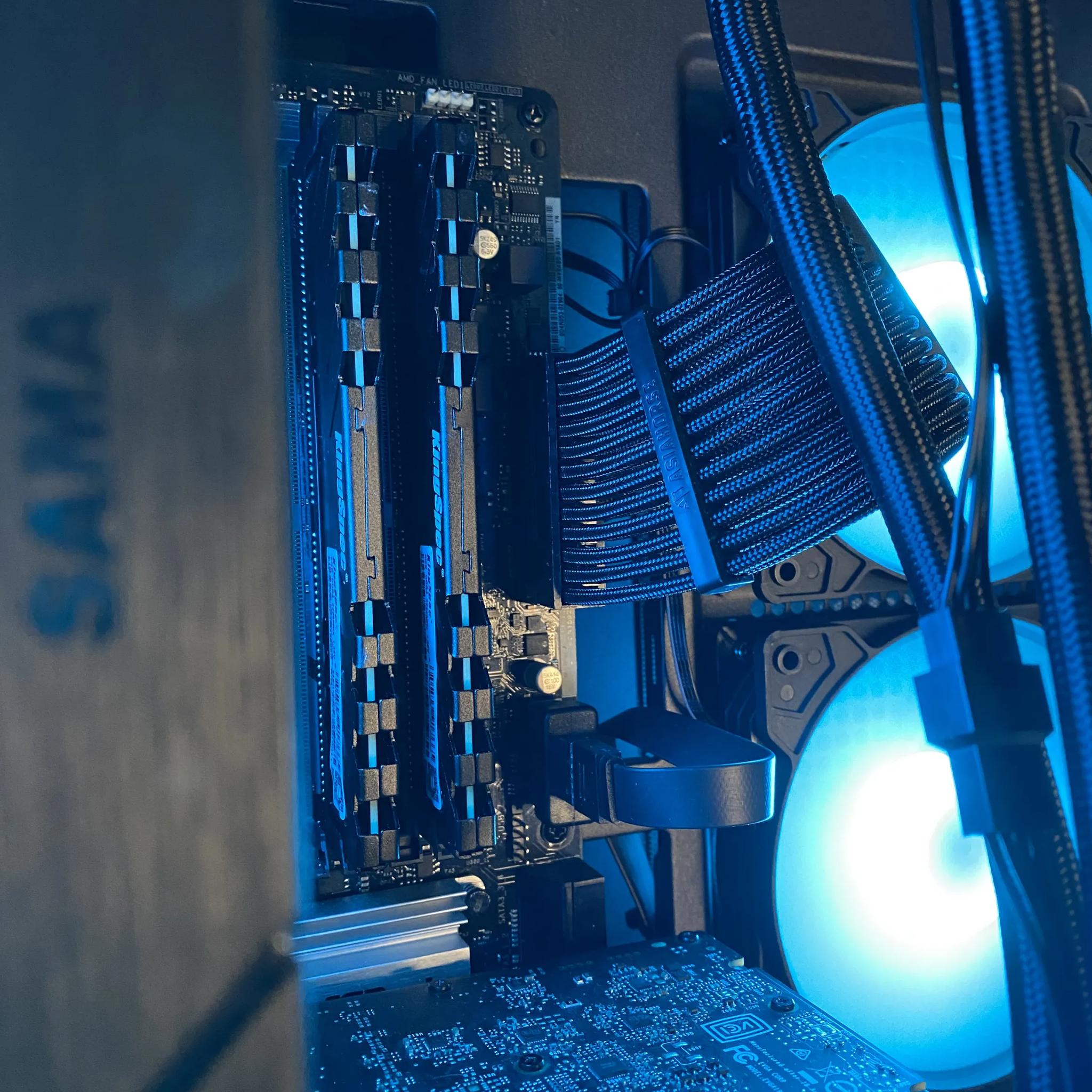 💵 SALE 💵 RGB Gaming PC | RTX 2070 SUPER 8GB + Ryzen 7 3700x + 16gb 3200mhz + 1tb nvme SSD |